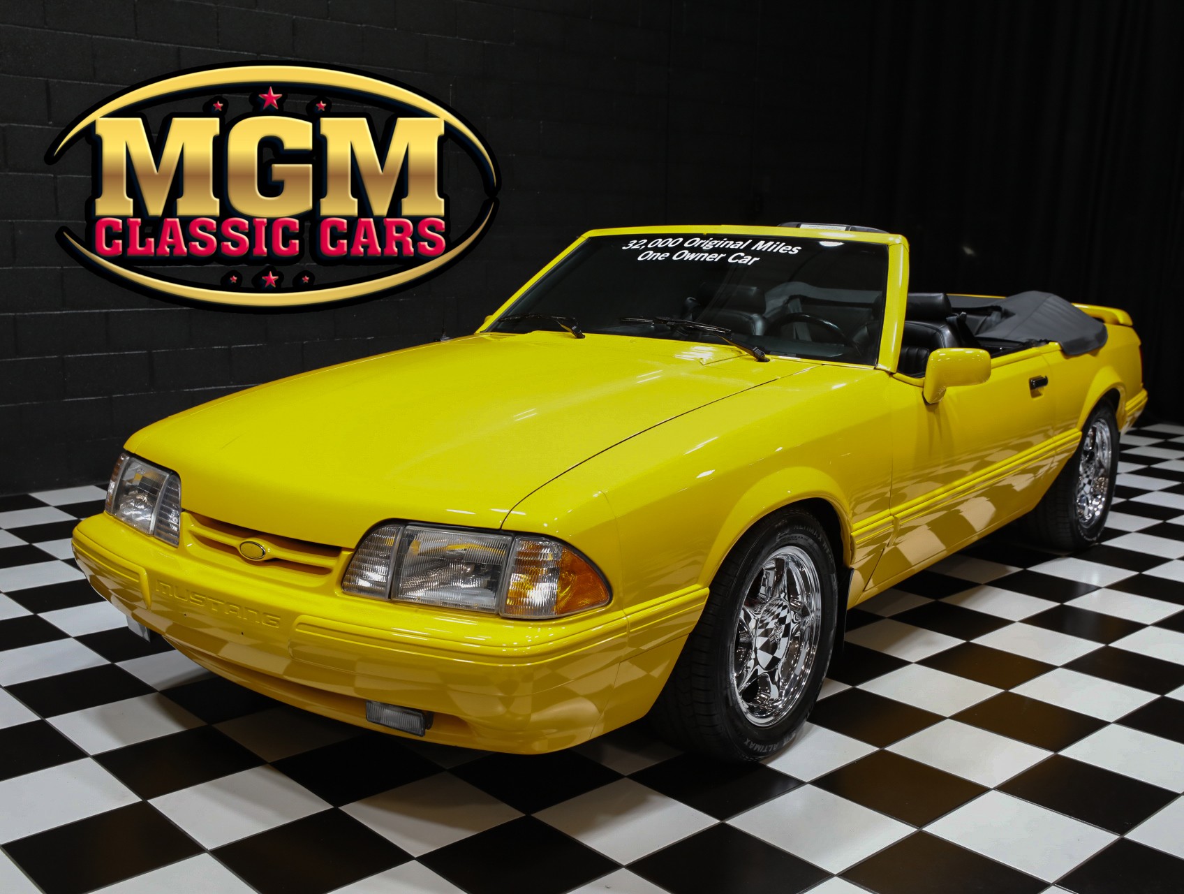 1993 Ford Mustang 1