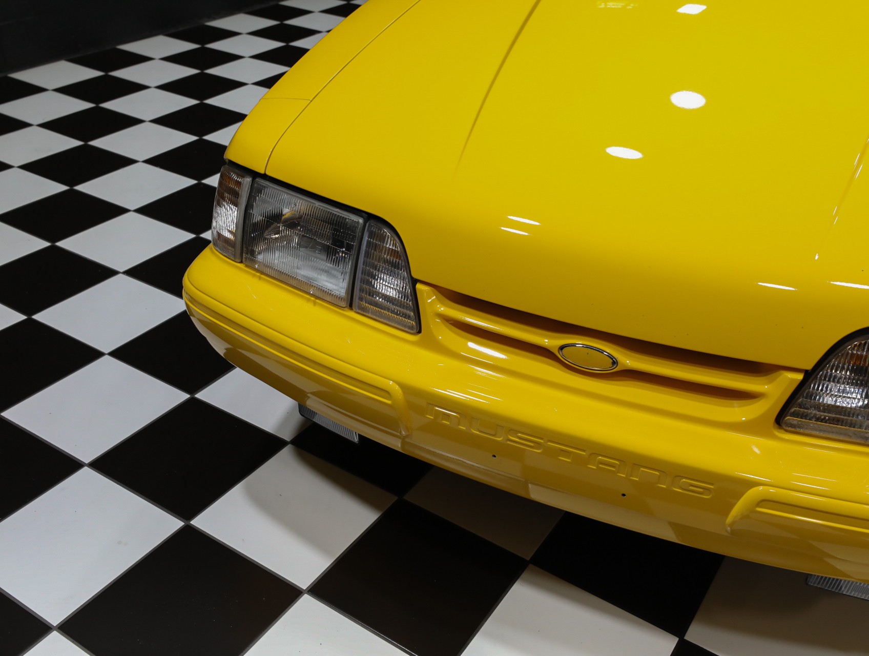 1993 Ford Mustang 19