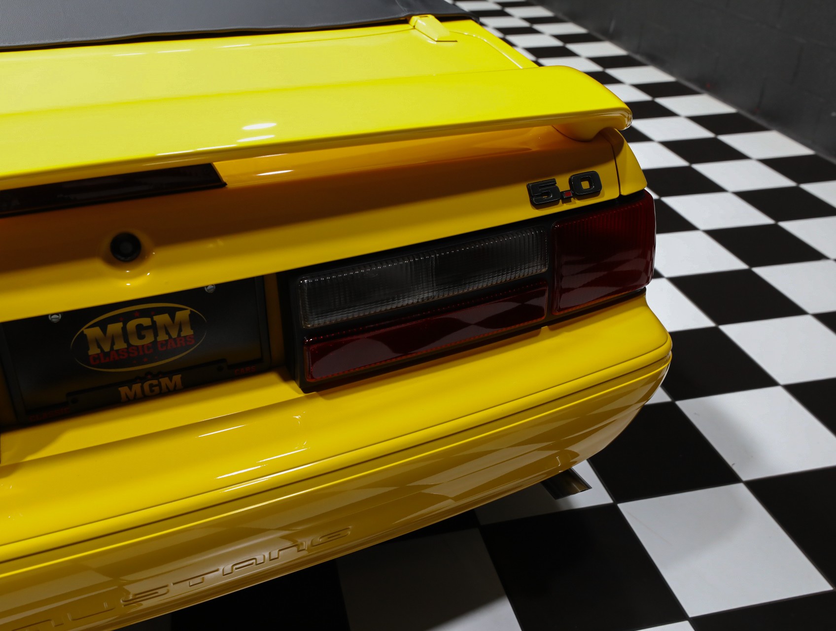1993 Ford Mustang 26