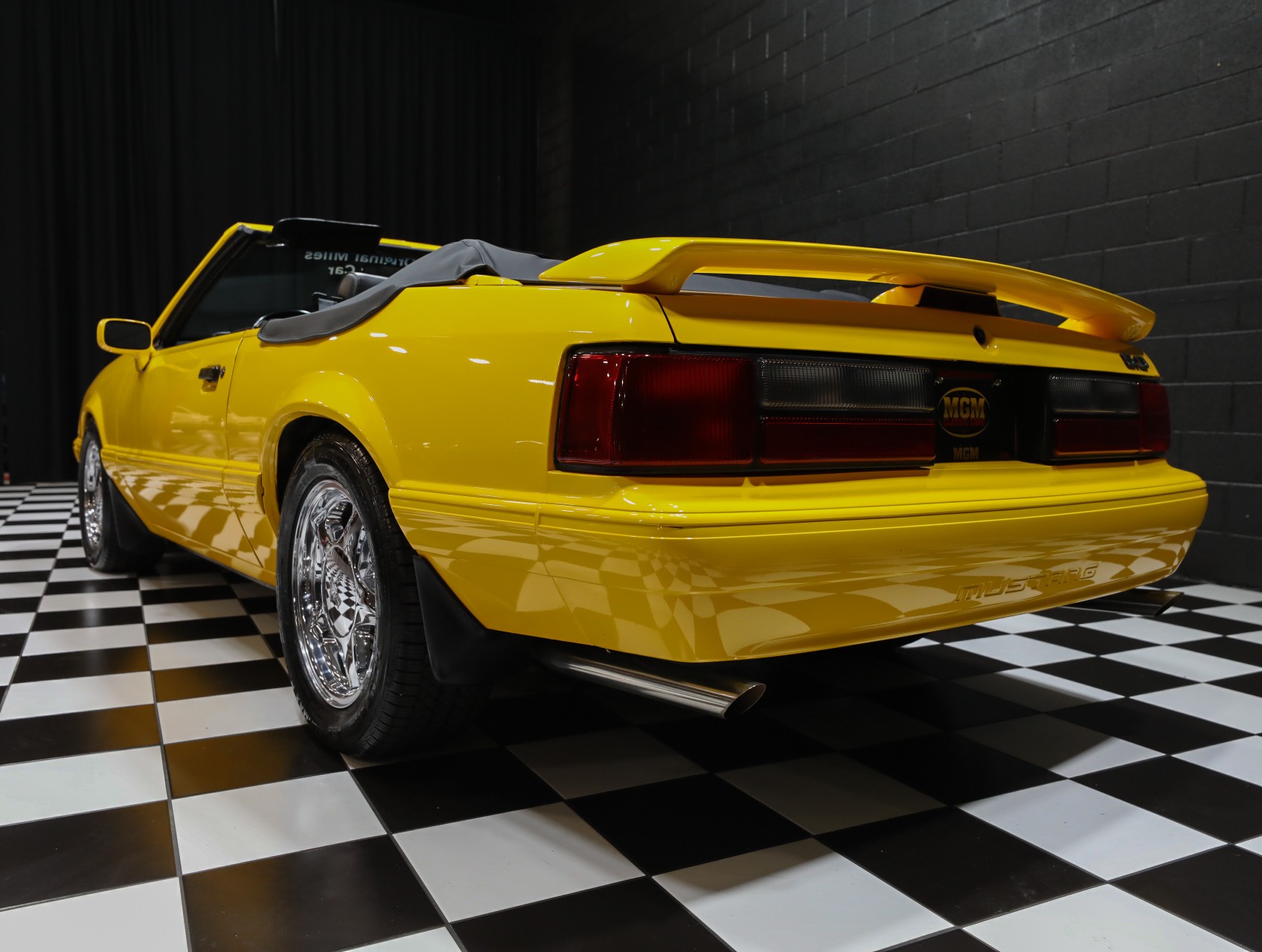 1993 Ford Mustang 29
