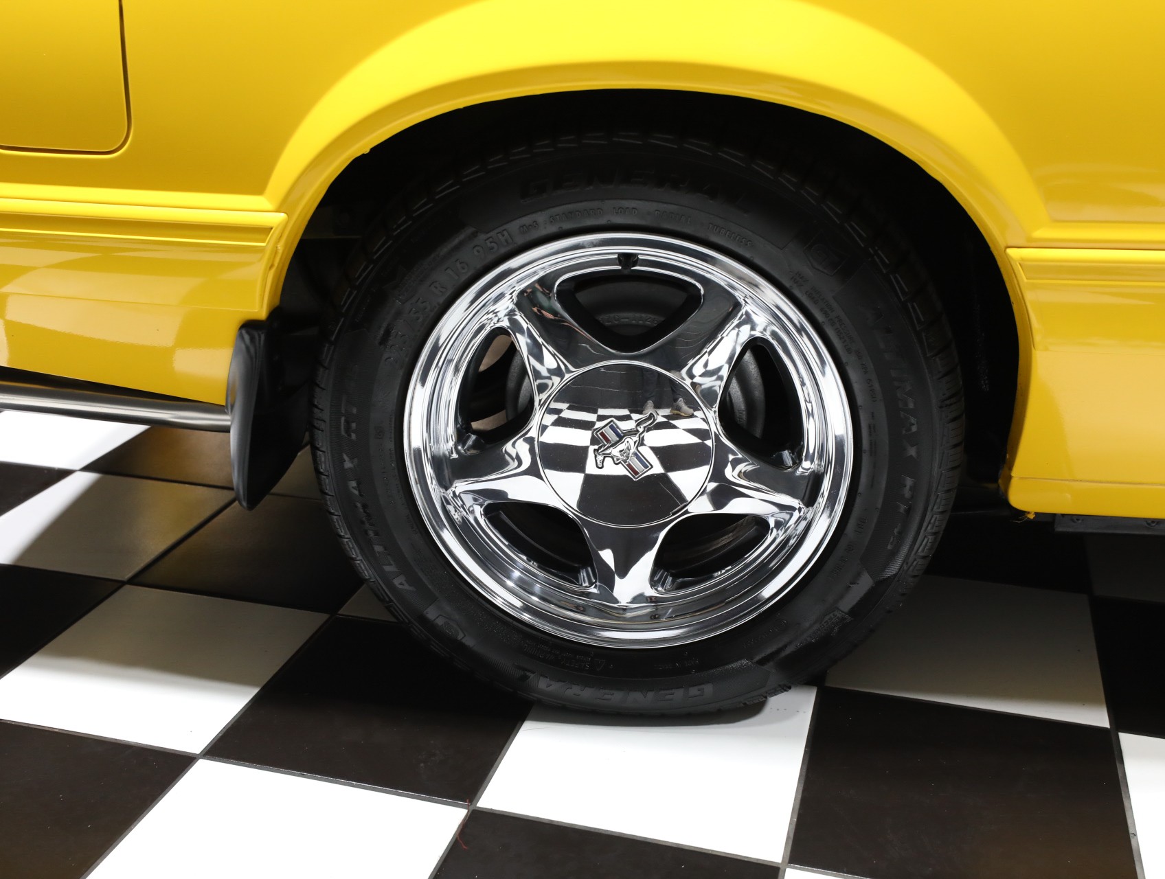 1993 Ford Mustang 39