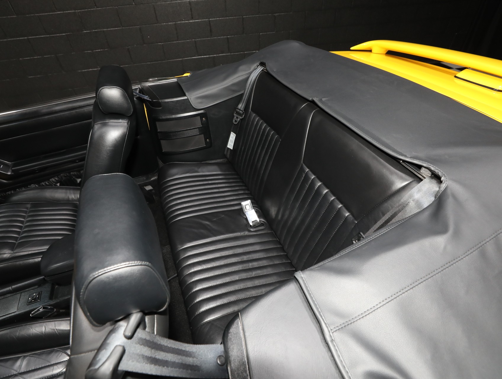 1993 Ford Mustang 4