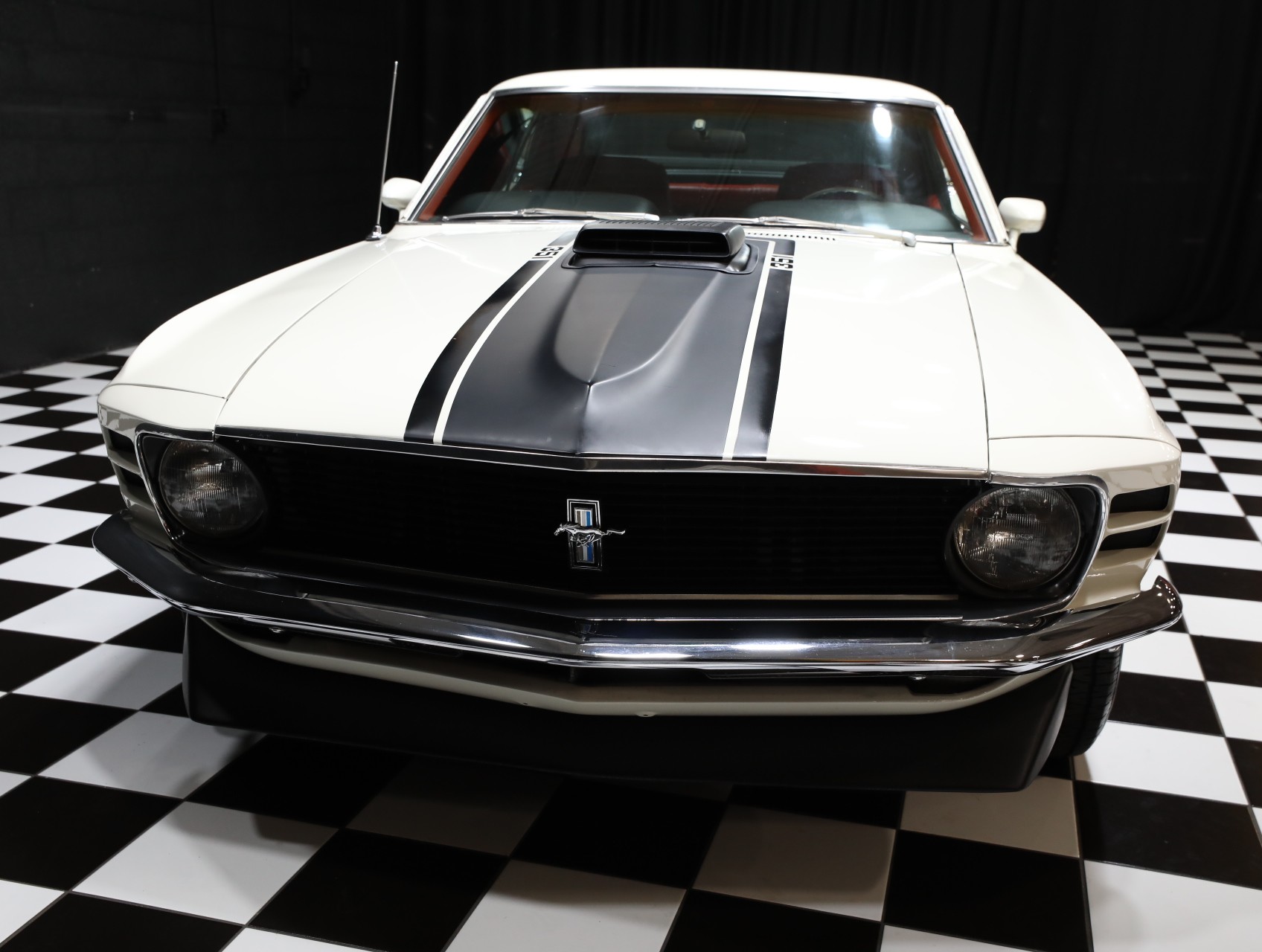 1970 Ford Mustang 11