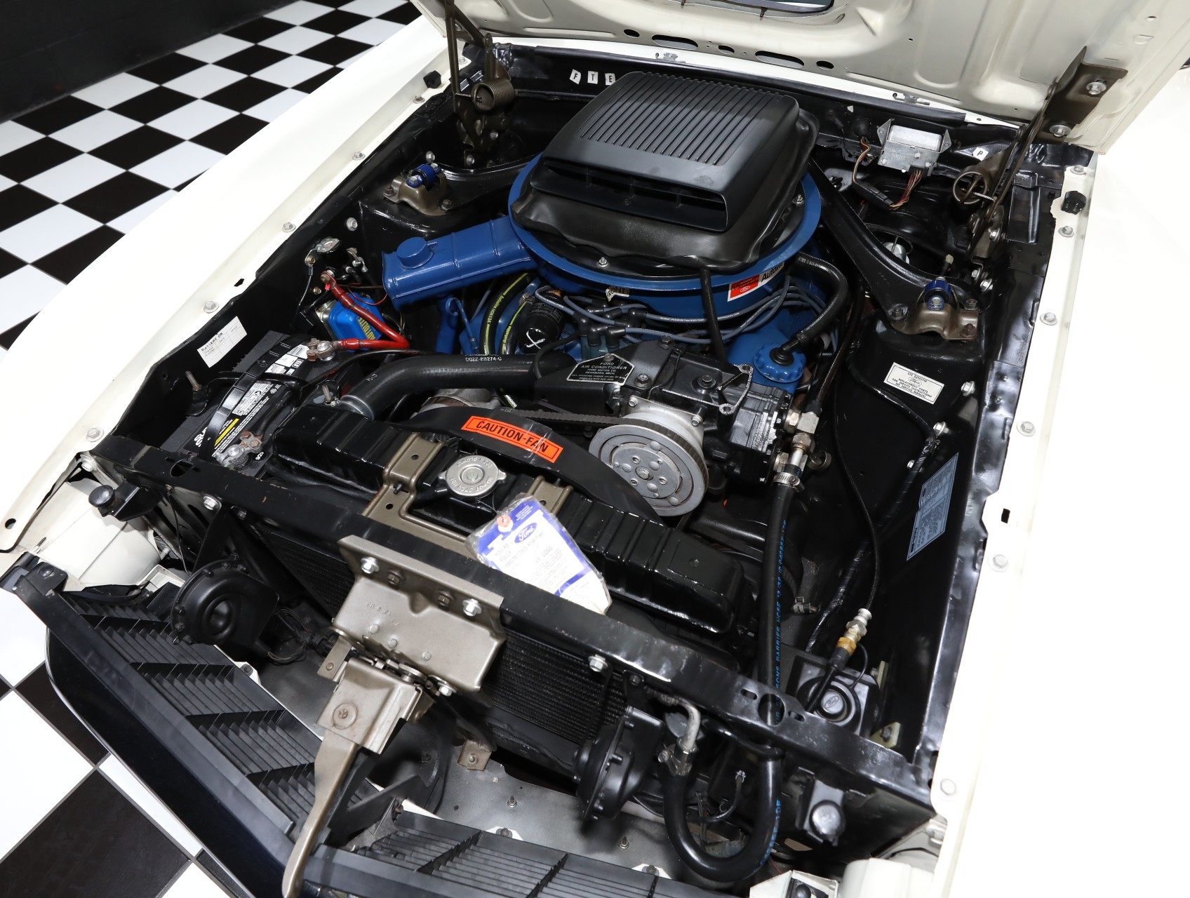 1970 Ford Mustang 2