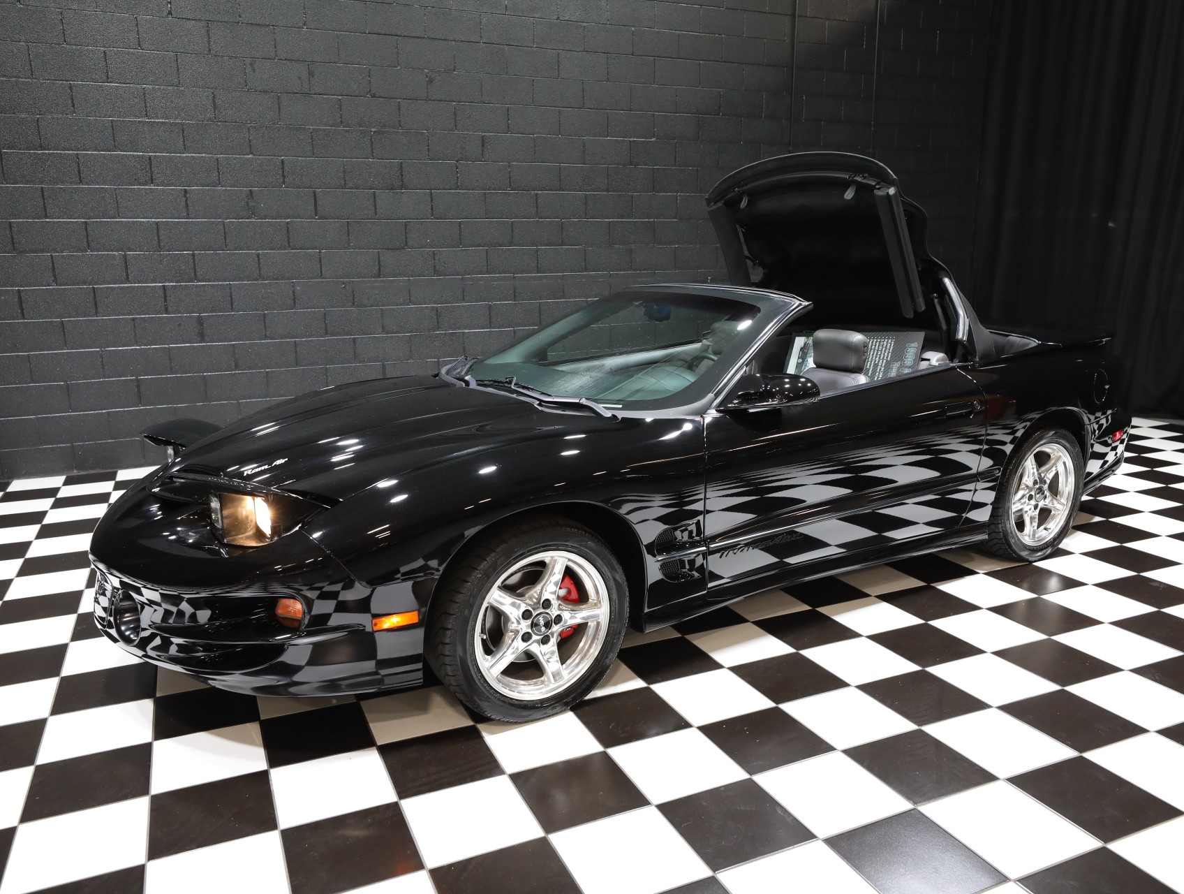 1999 Pontiac Firebird 11