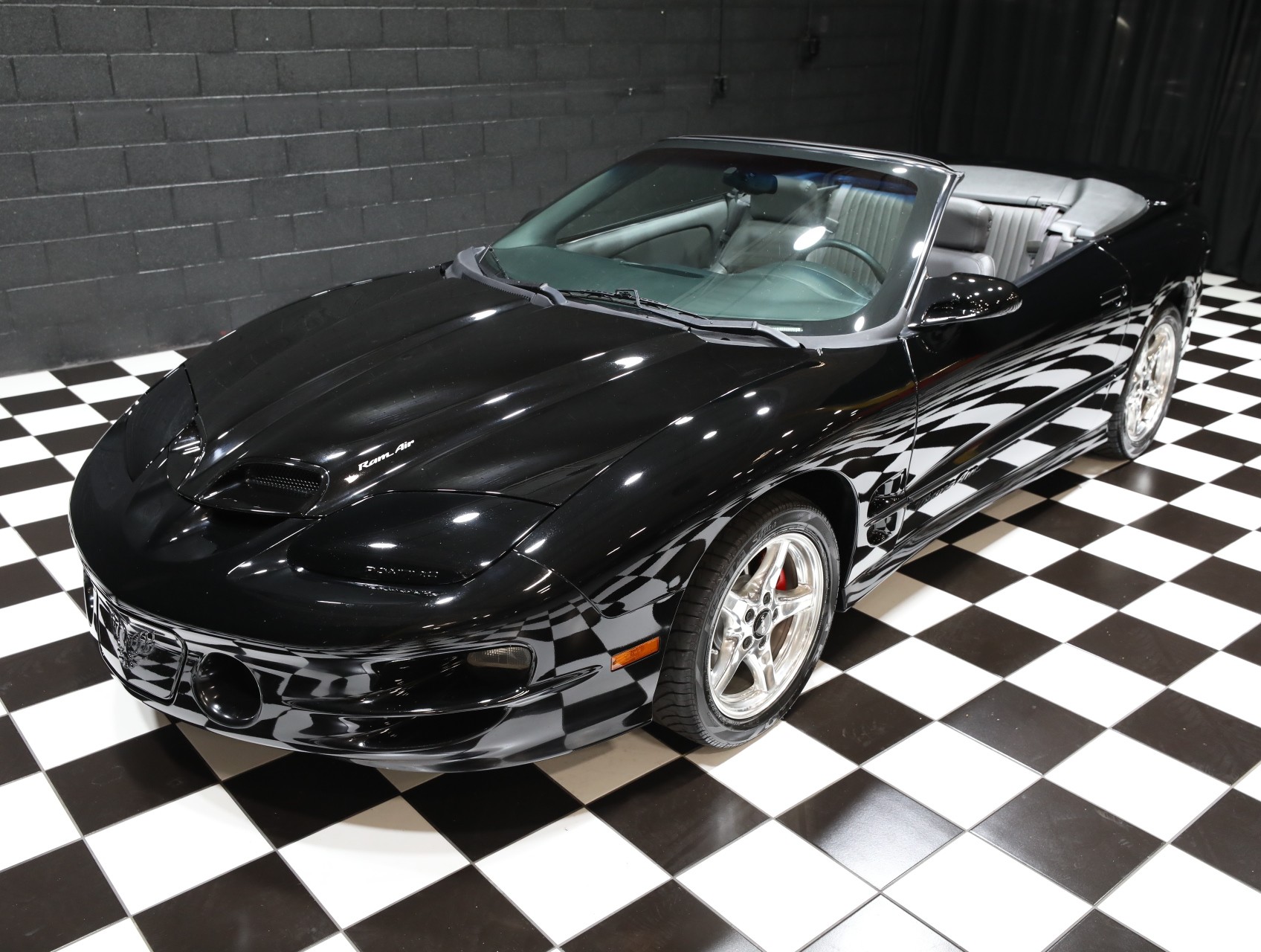 1999 Pontiac Firebird 13