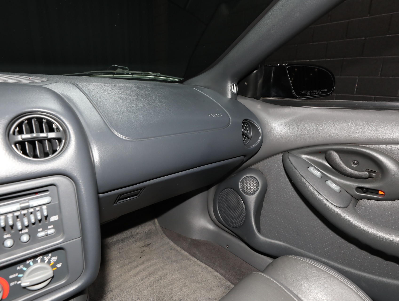 1999 Pontiac Firebird 61