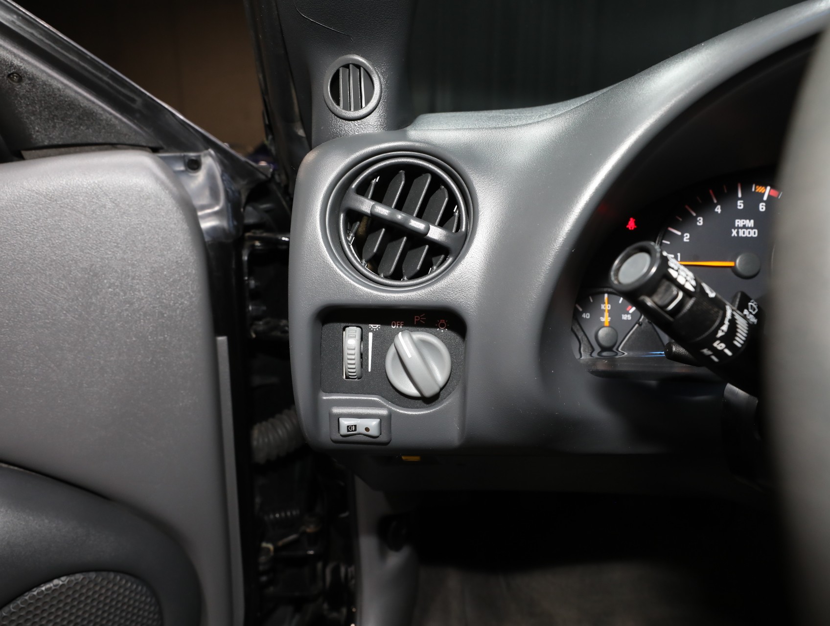 1999 Pontiac Firebird 65