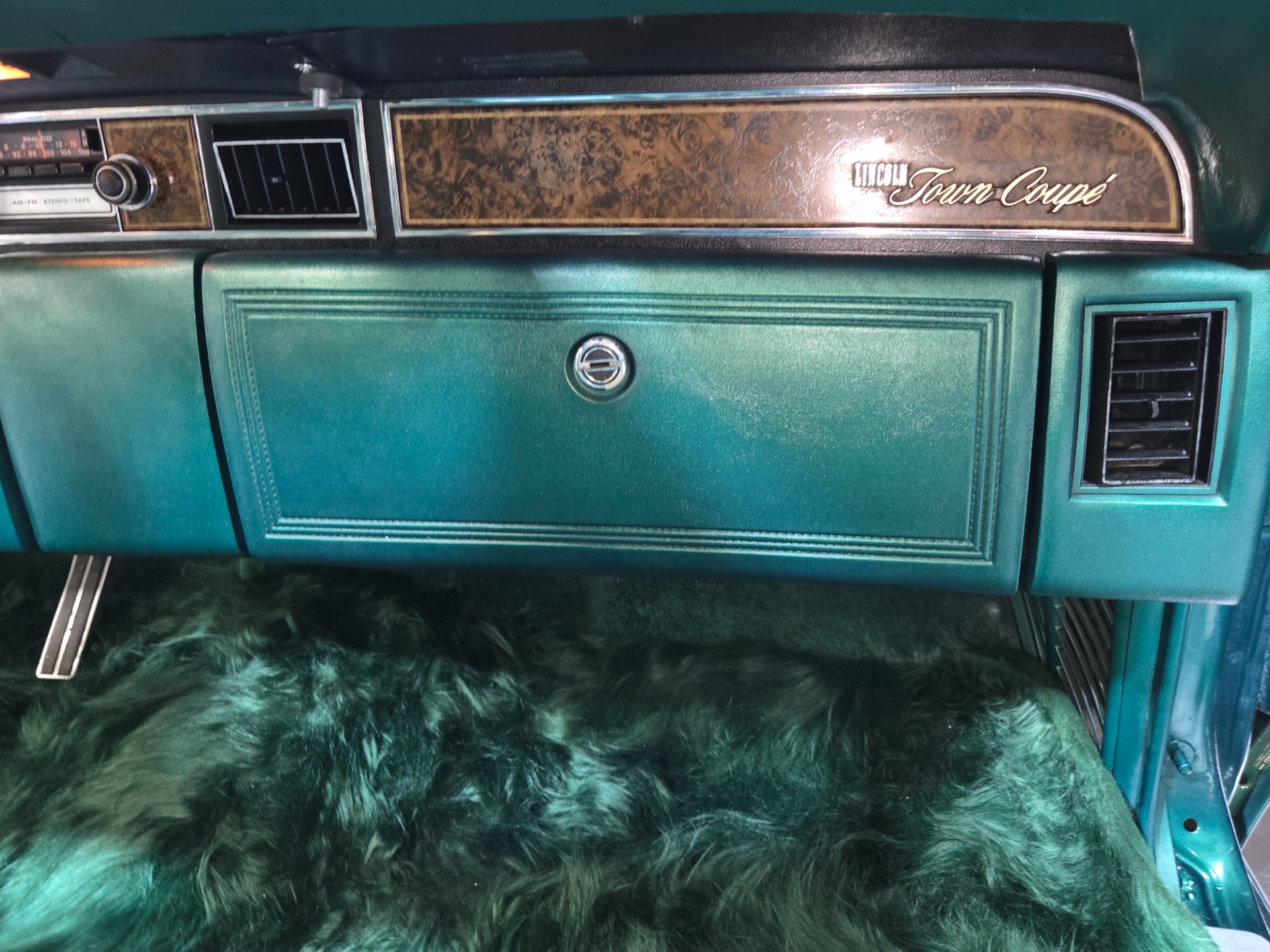 1975 Lincoln Continental 113