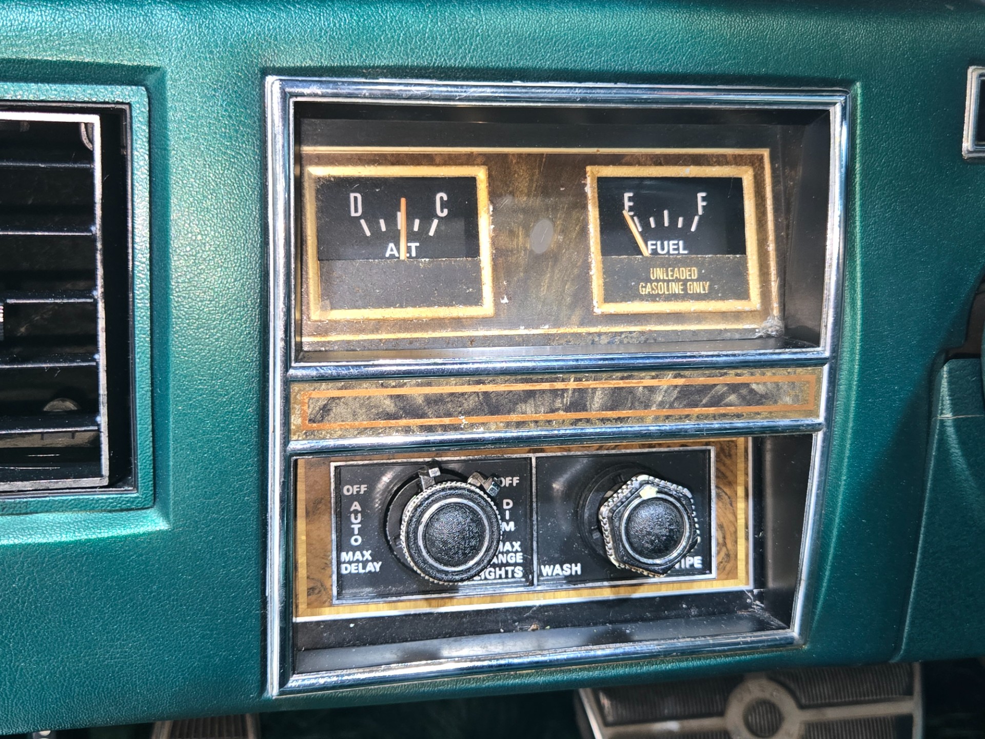 1975 Lincoln Continental 137