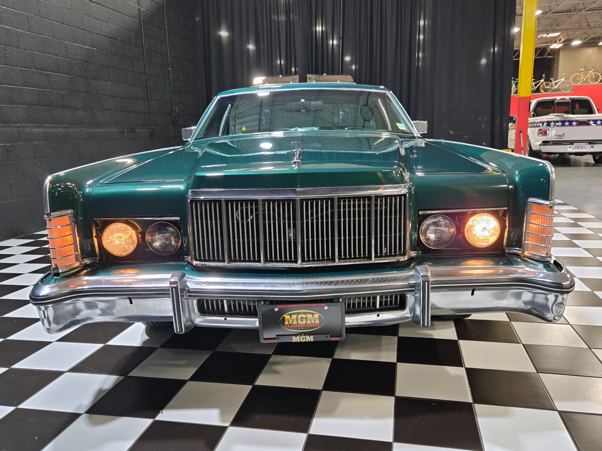 1975 Lincoln Continental 152