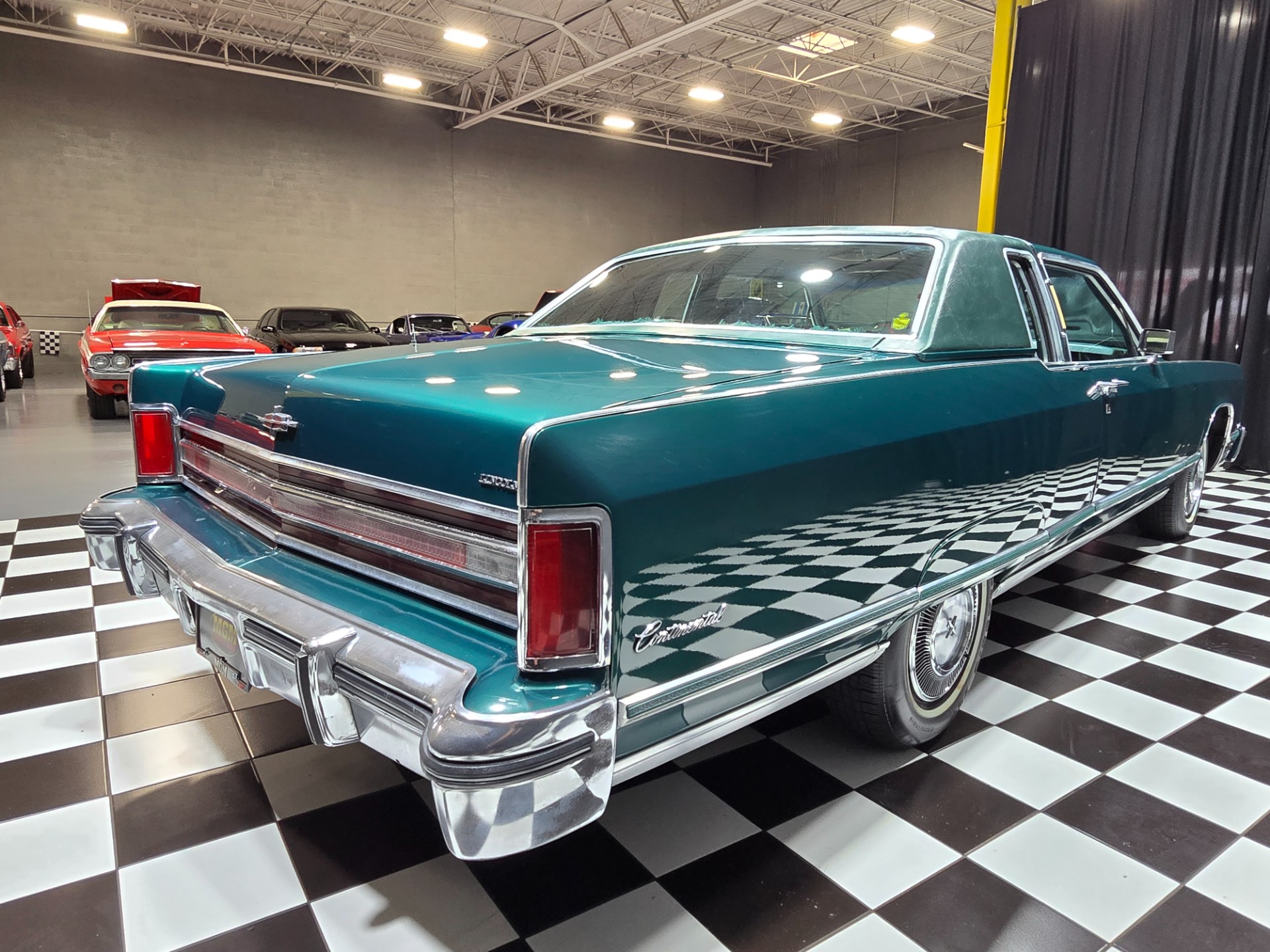 1975 Lincoln Continental 19