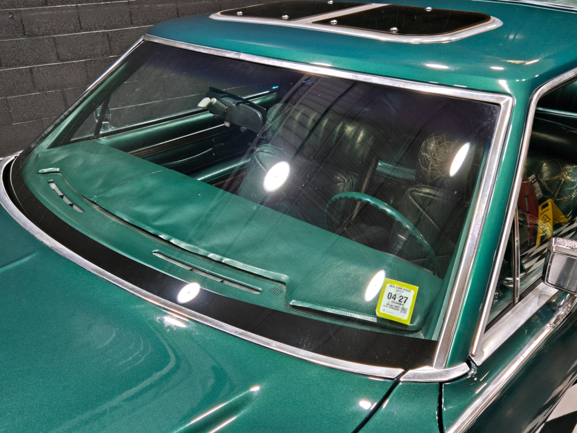 1975 Lincoln Continental 22