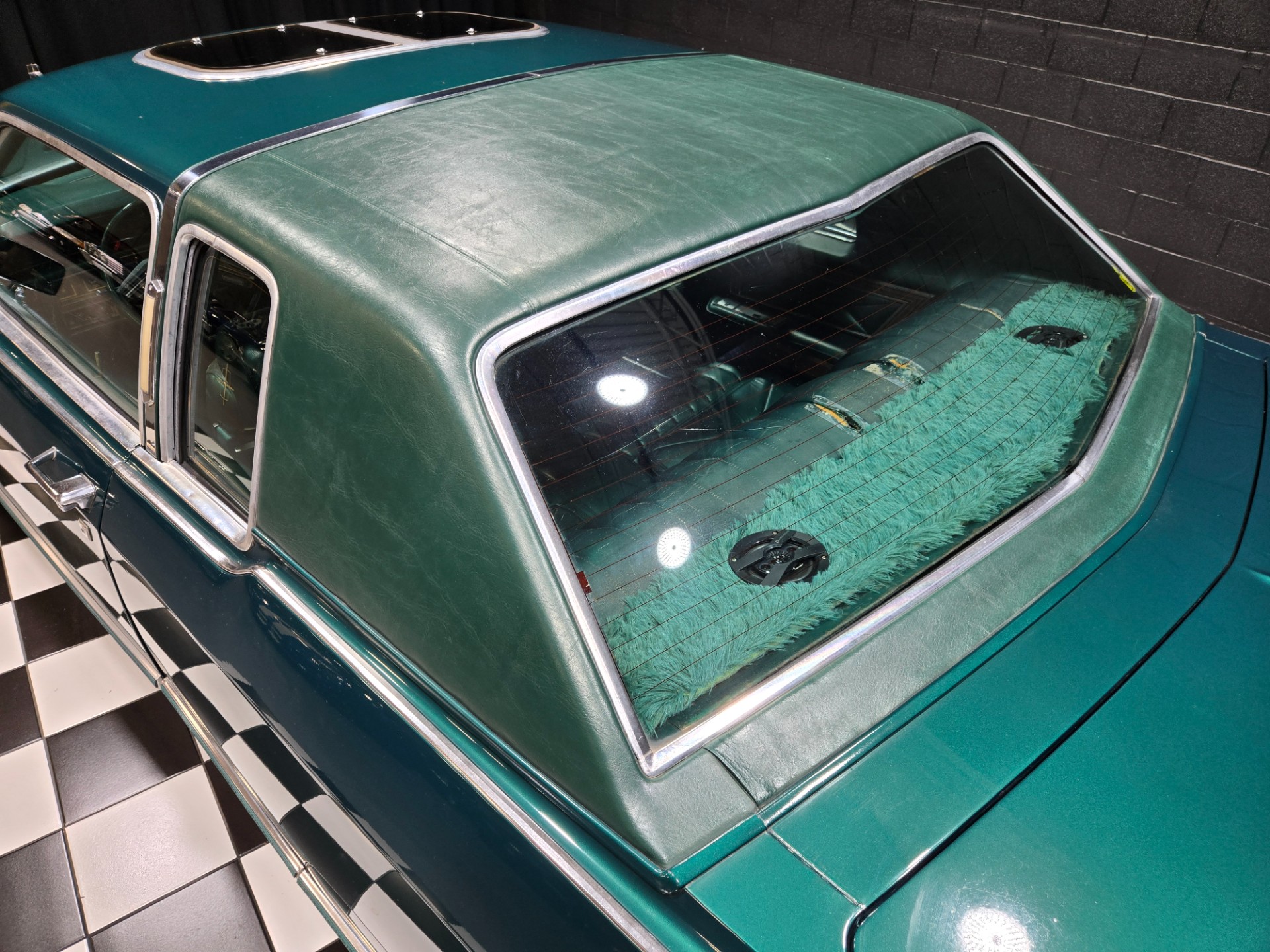 1975 Lincoln Continental 25