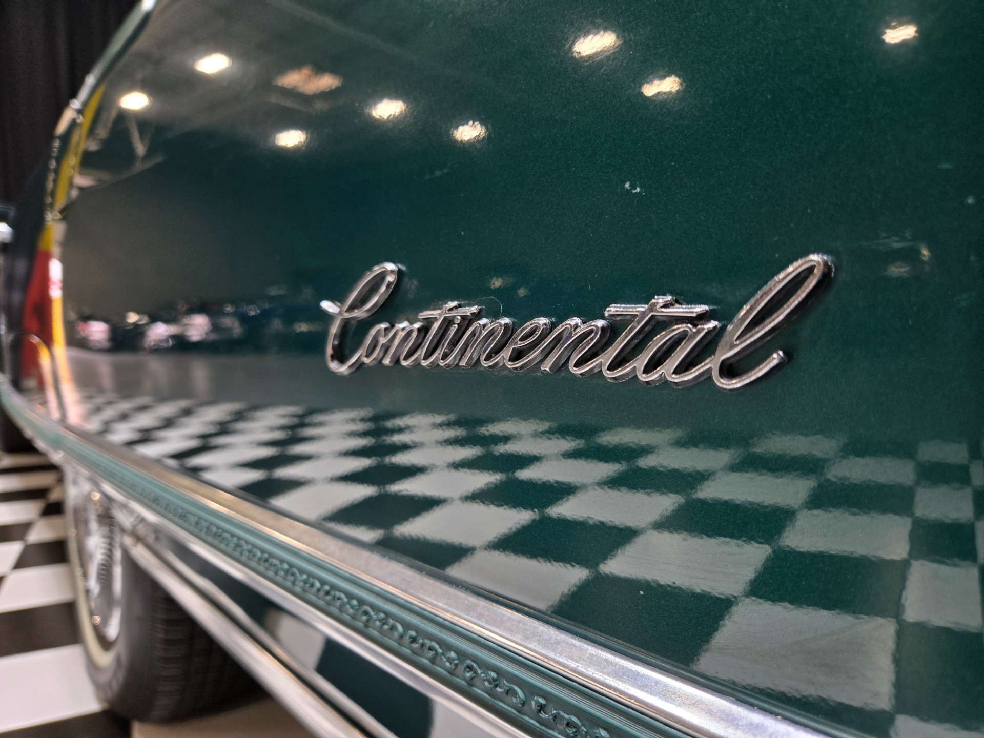 1975 Lincoln Continental 39