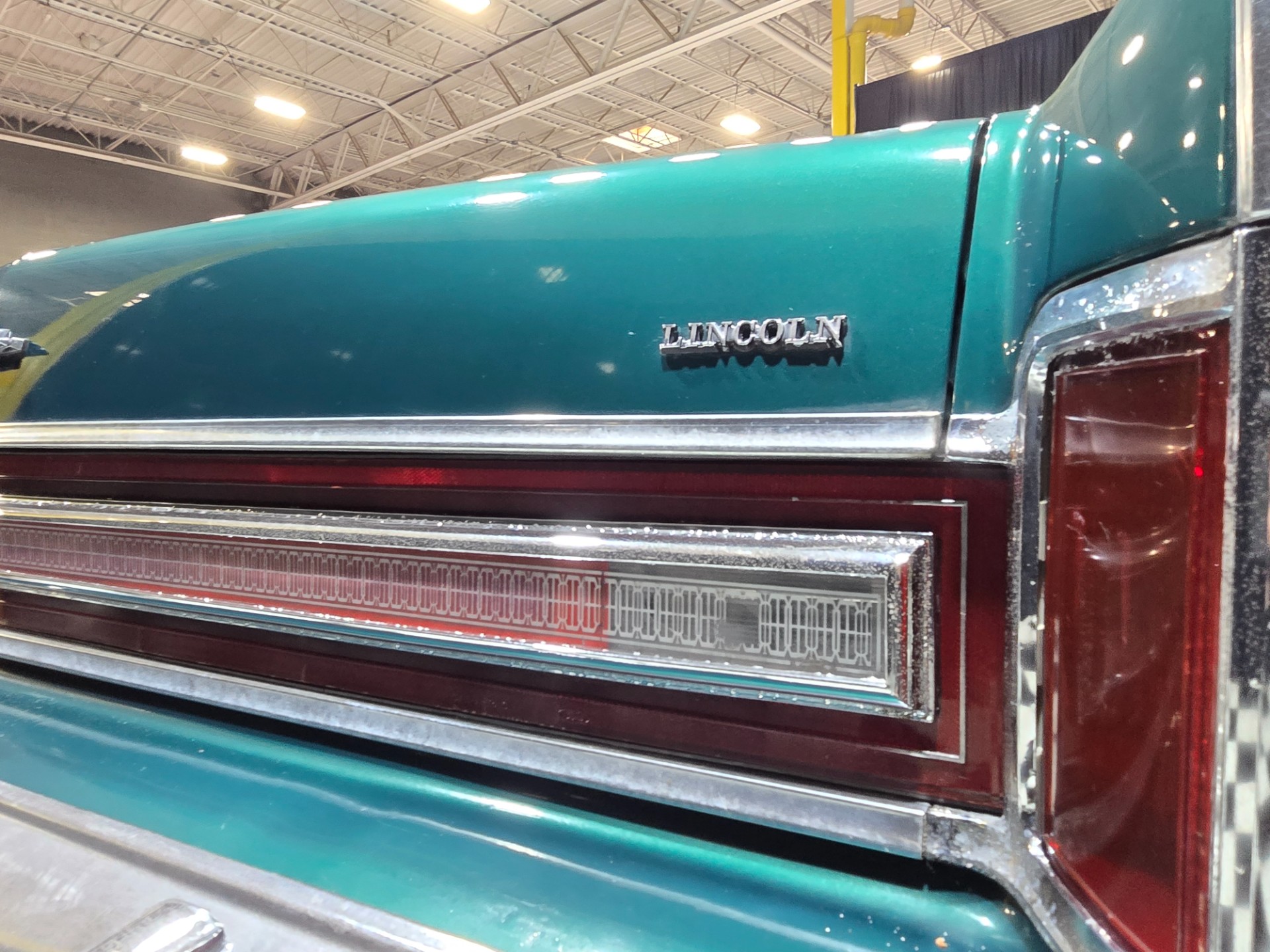 1975 Lincoln Continental 43