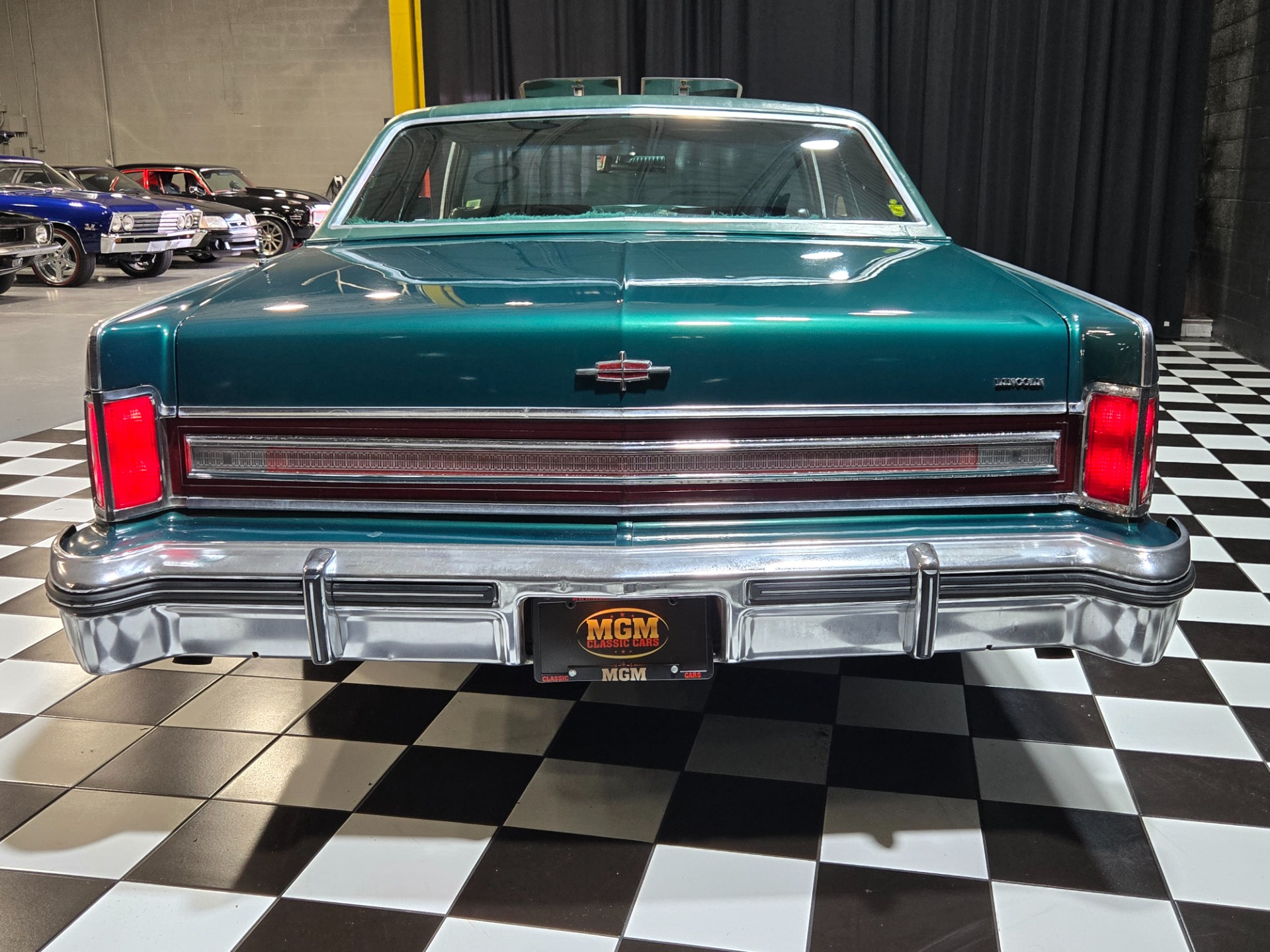 1975 Lincoln Continental 5