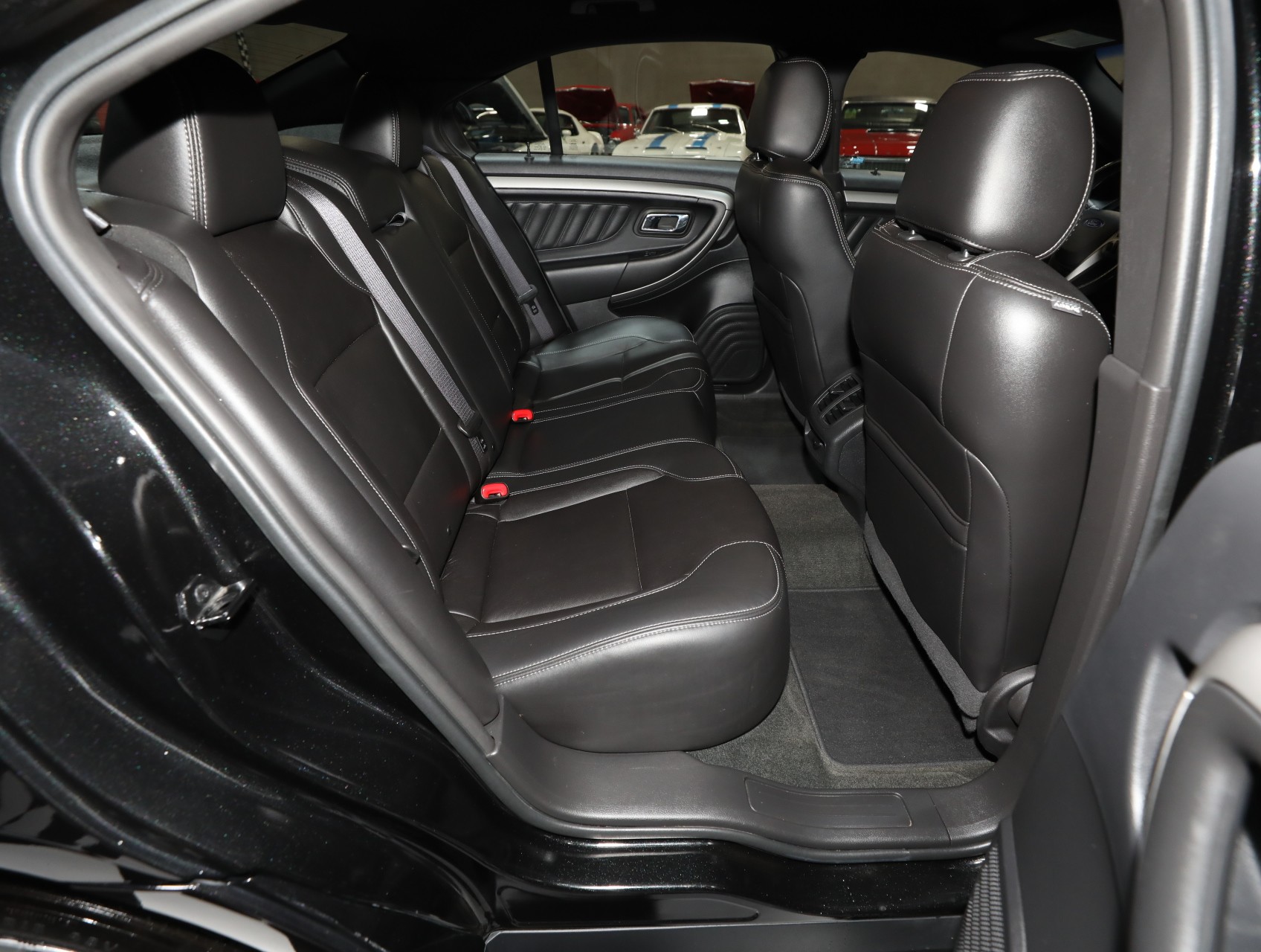 2013 Ford Taurus 38