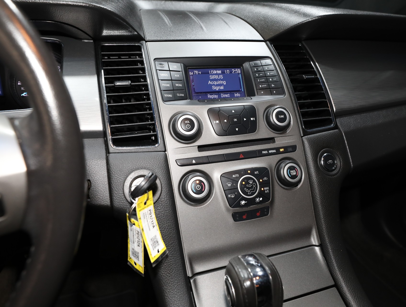 2013 Ford Taurus 48