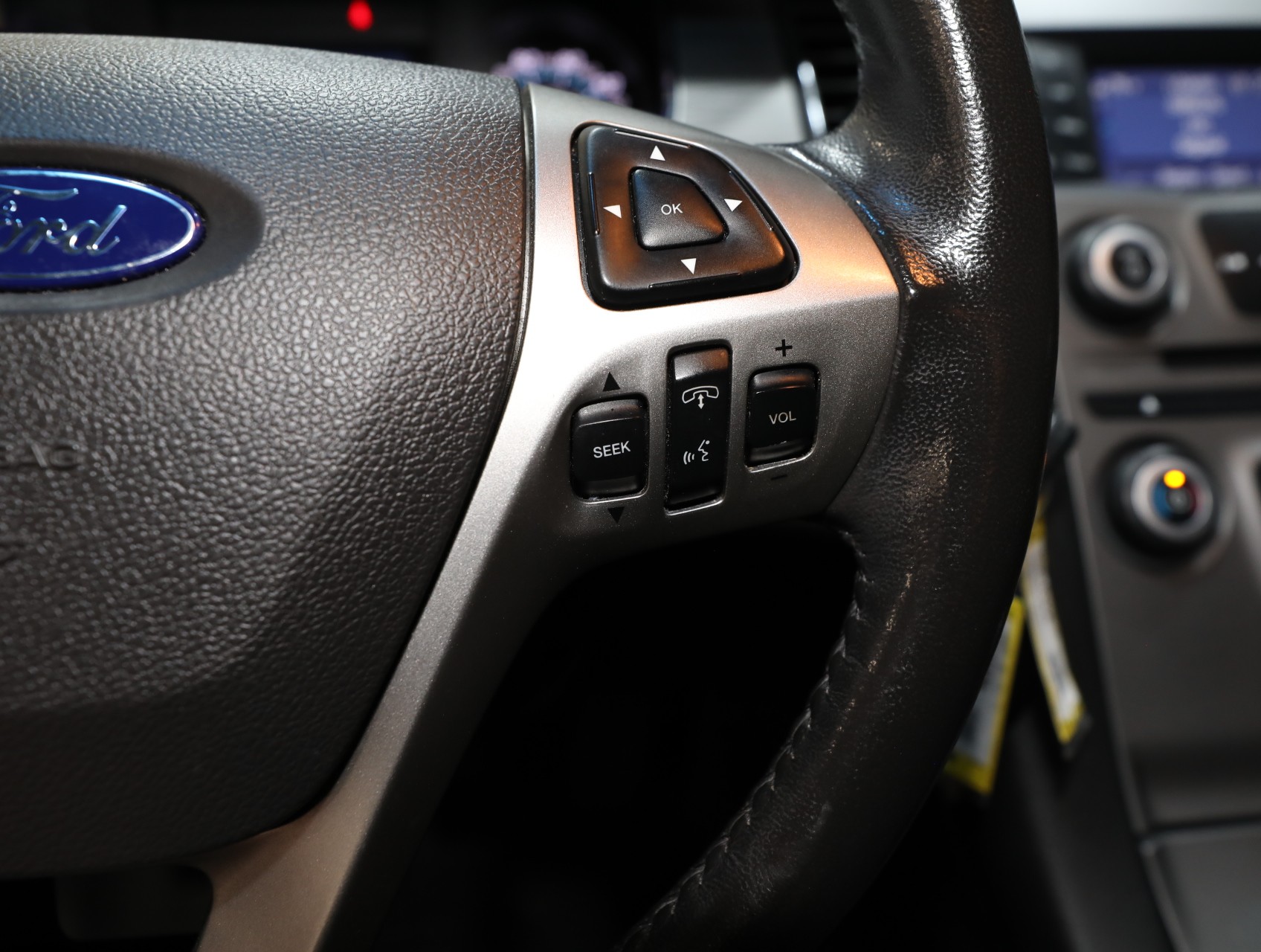 2013 Ford Taurus 52