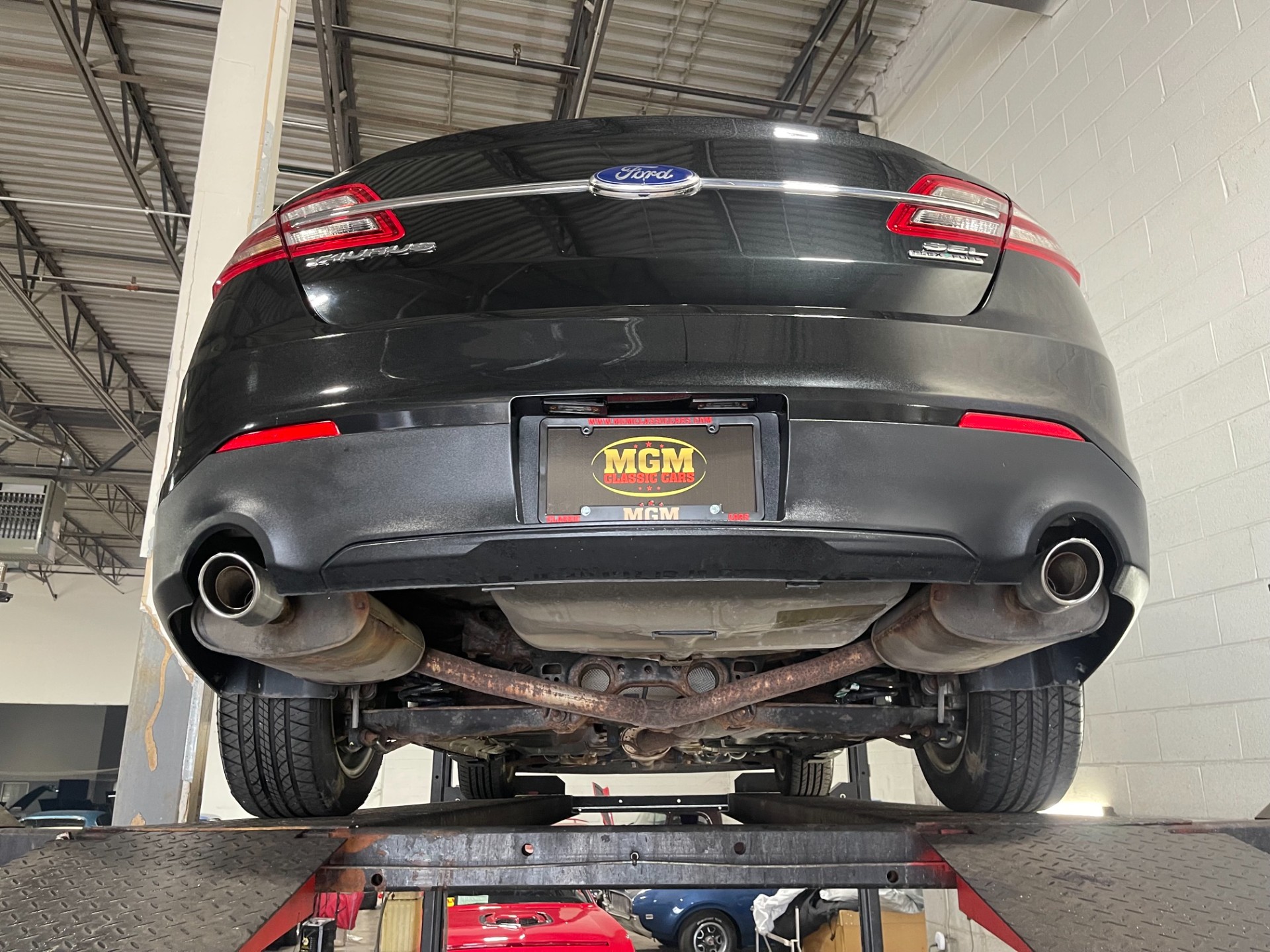 2013 Ford Taurus 75