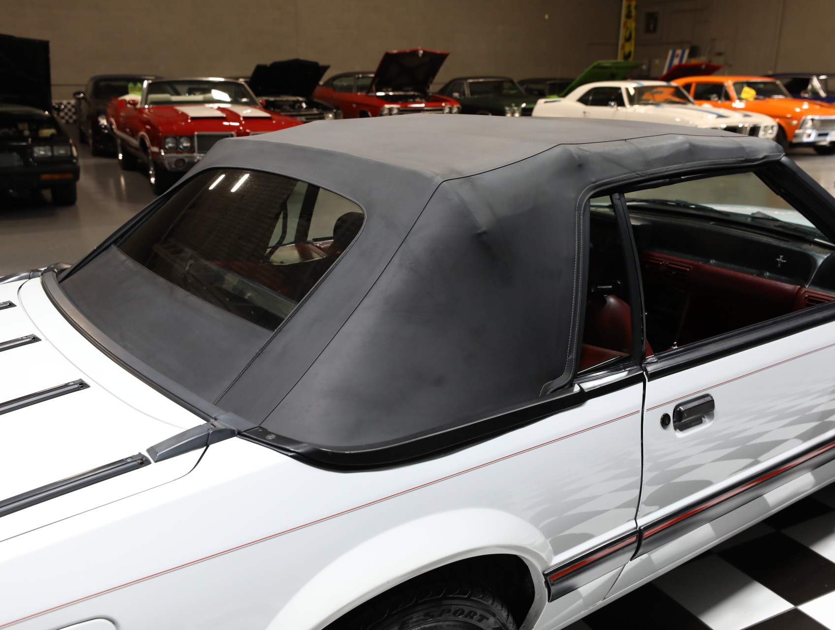 1991 Ford Mustang 11