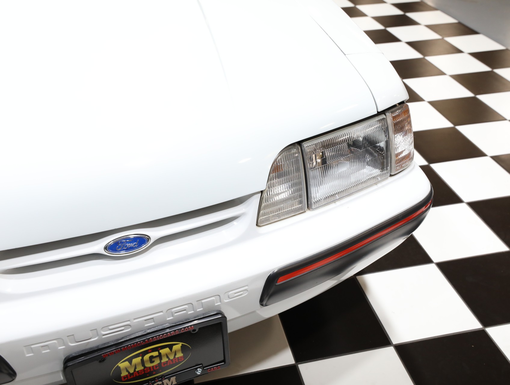 1991 Ford Mustang 18