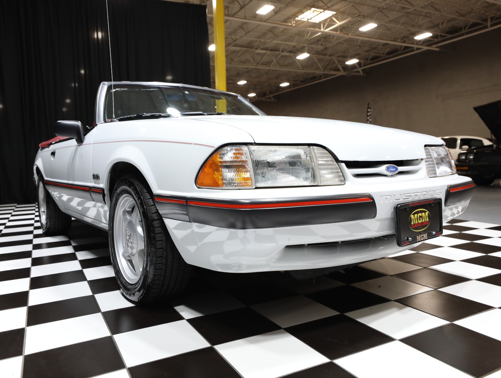 1991 Ford Mustang 22