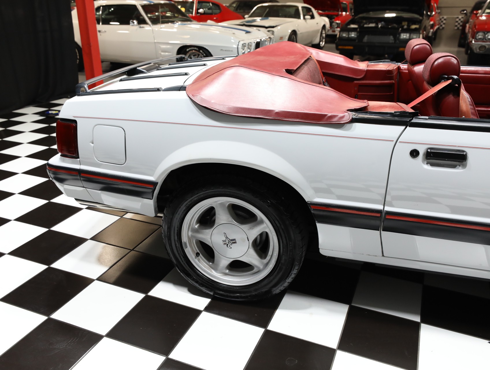 1991 Ford Mustang 27