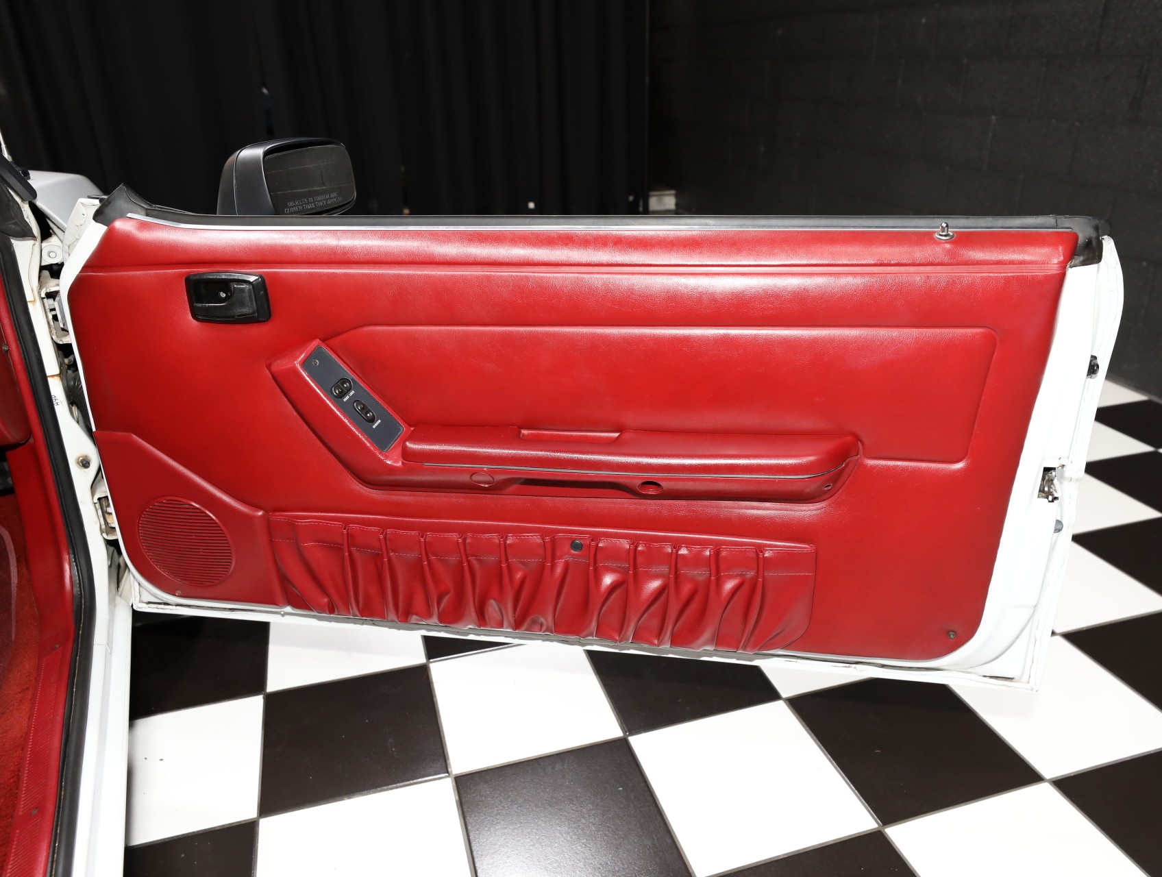 1991 Ford Mustang 46