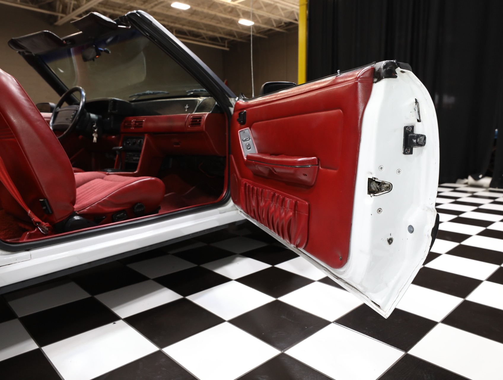 1991 Ford Mustang 47