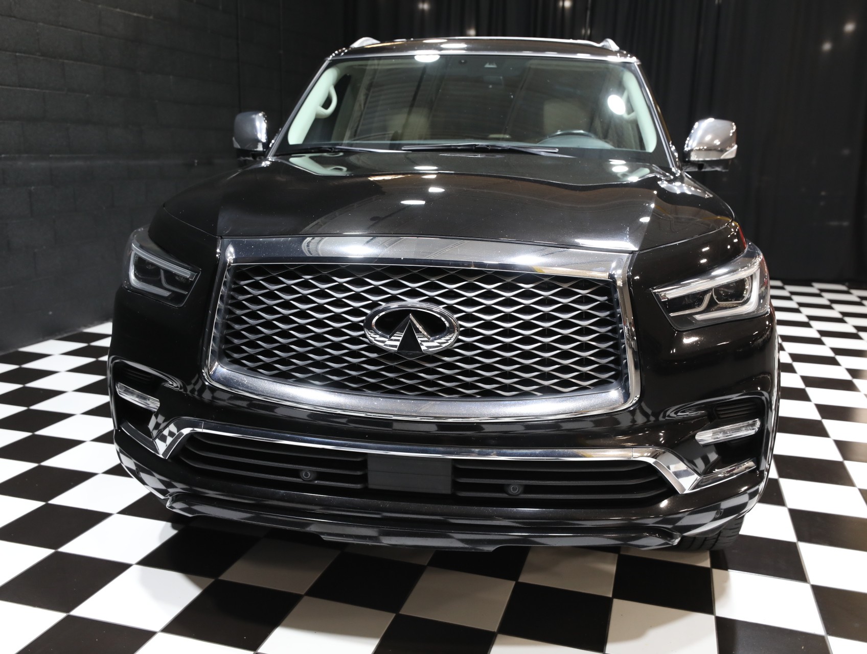 2019 INFINITI QX80 12