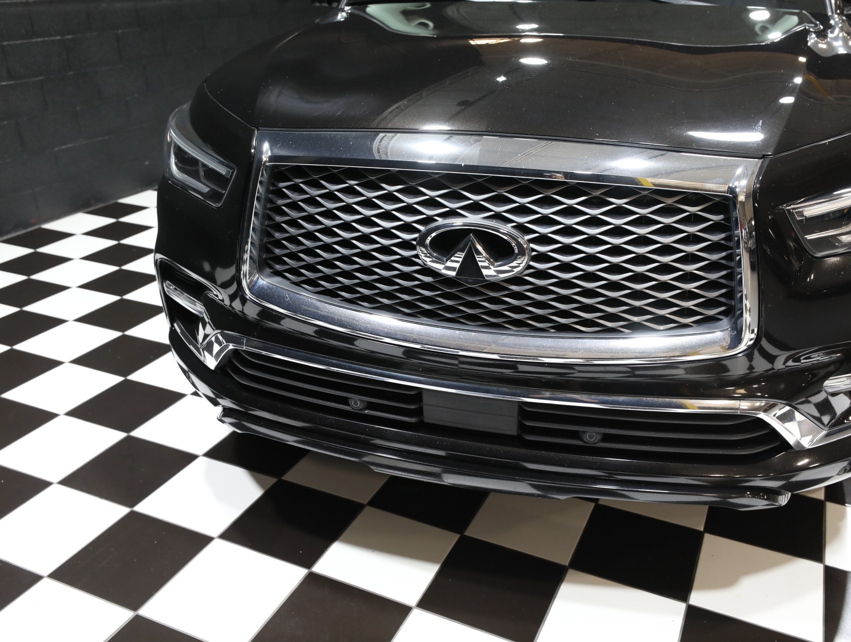 2019 INFINITI QX80 13