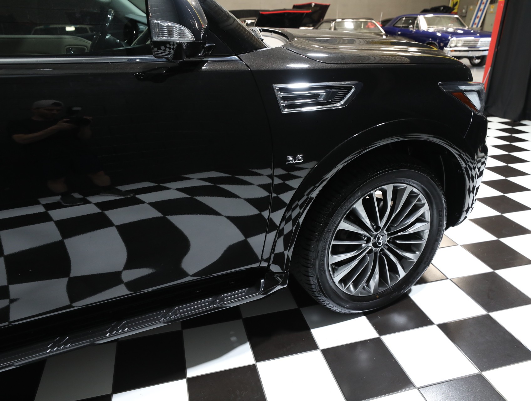2019 INFINITI QX80 16