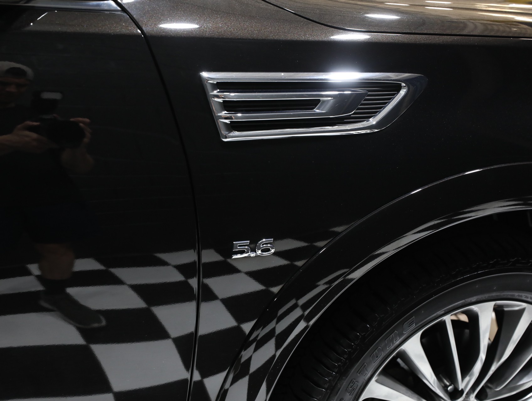 2019 INFINITI QX80 17