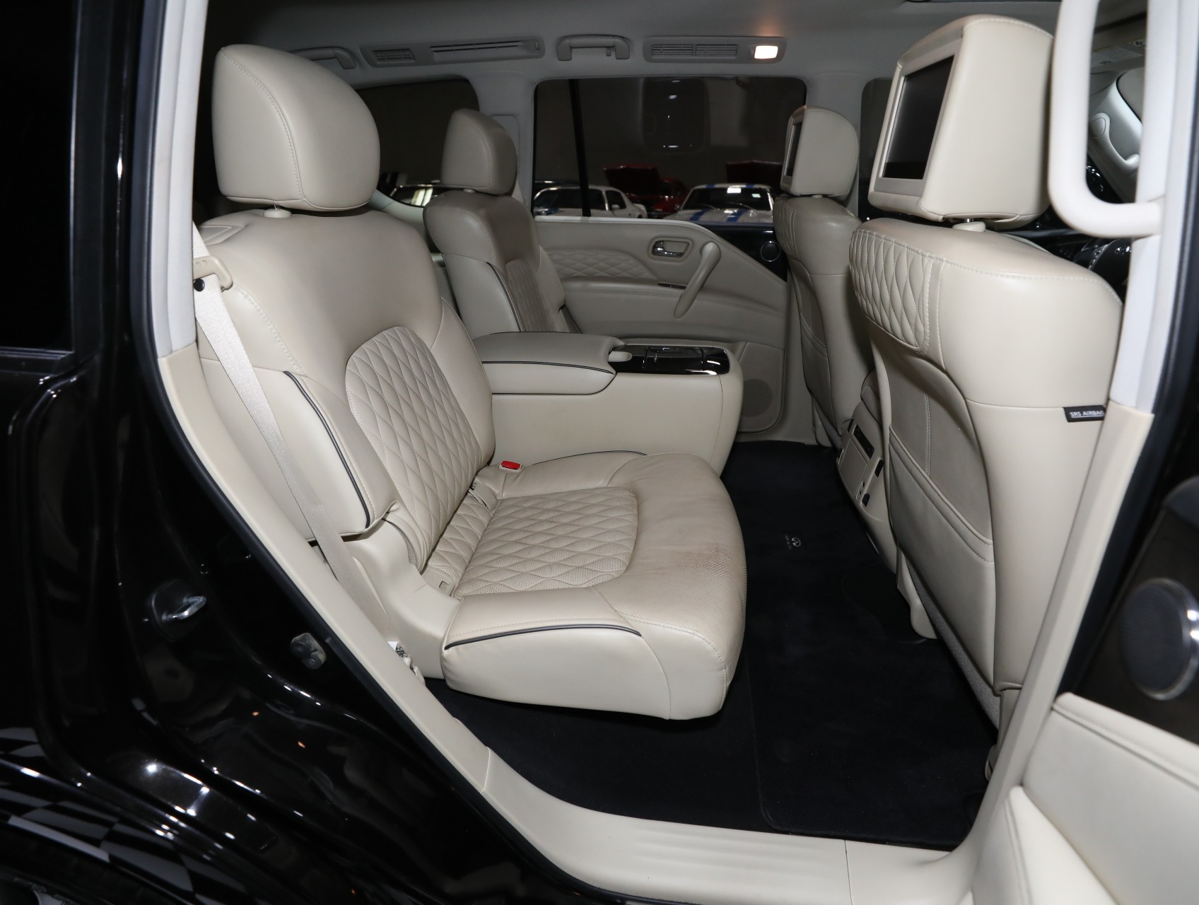 2019 INFINITI QX80 39
