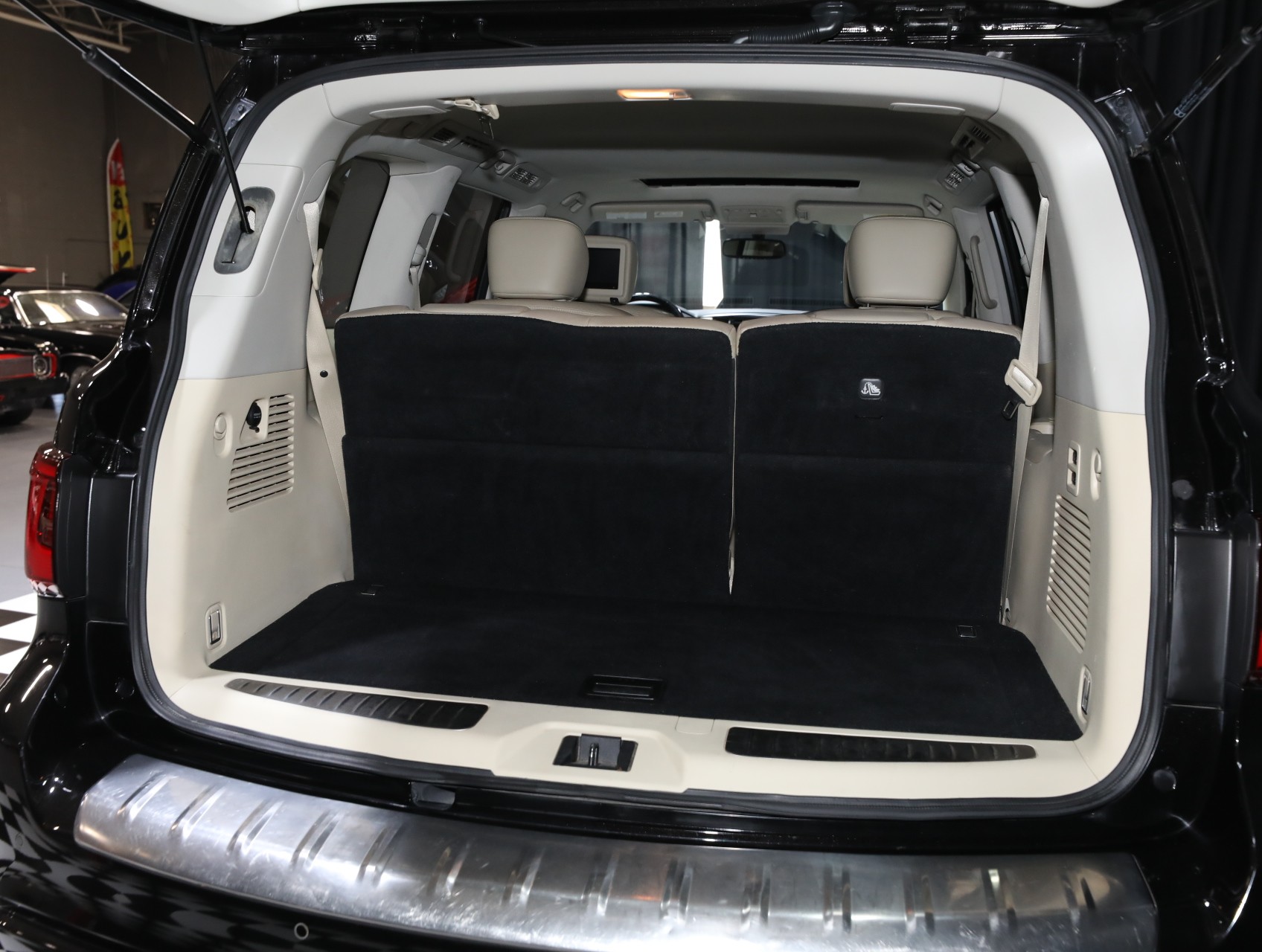 2019 INFINITI QX80 6