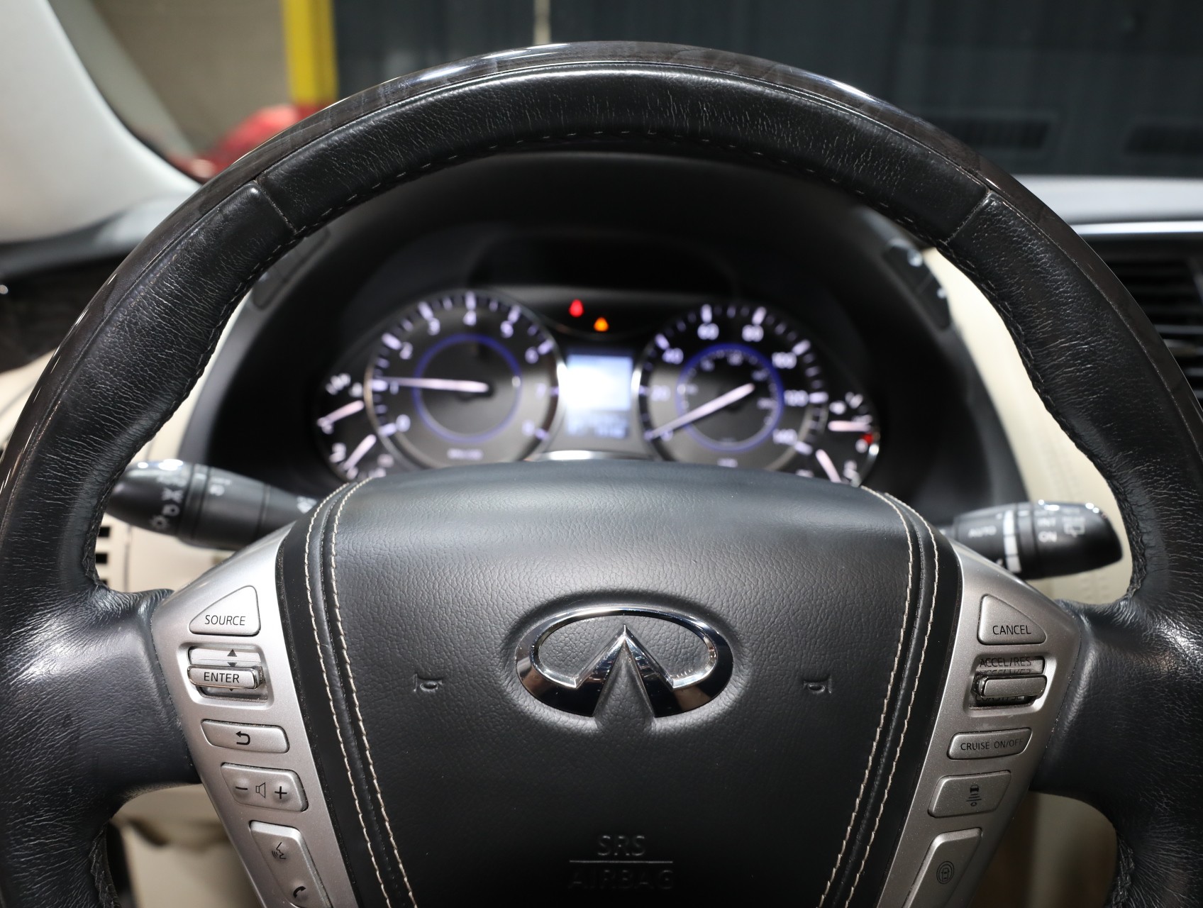 2019 INFINITI QX80 62
