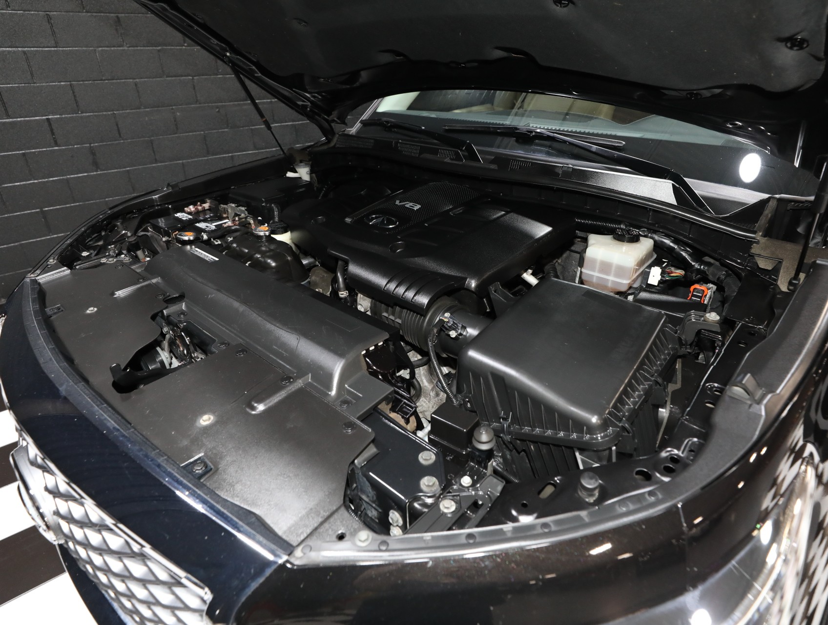 2019 INFINITI QX80 73