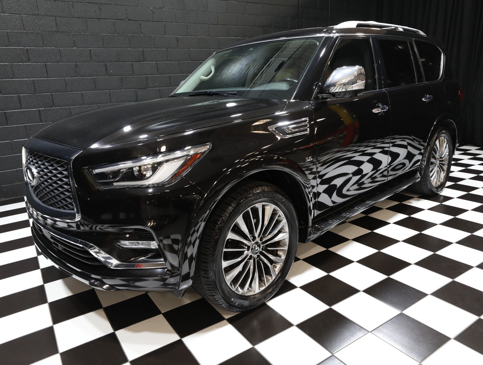 2019 INFINITI QX80 9