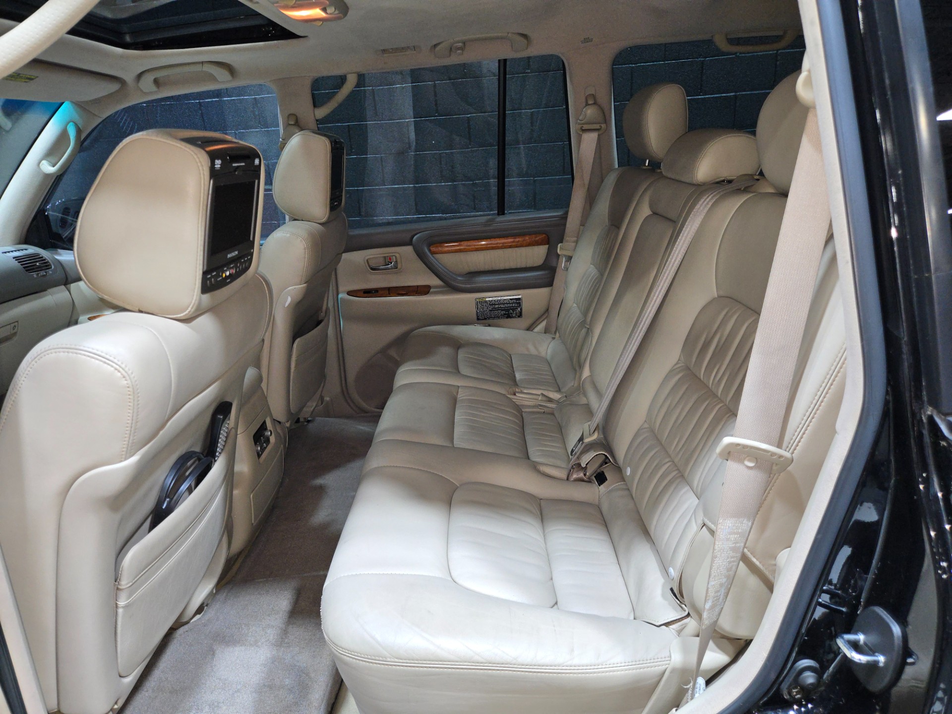 2006 Lexus LX 470 100