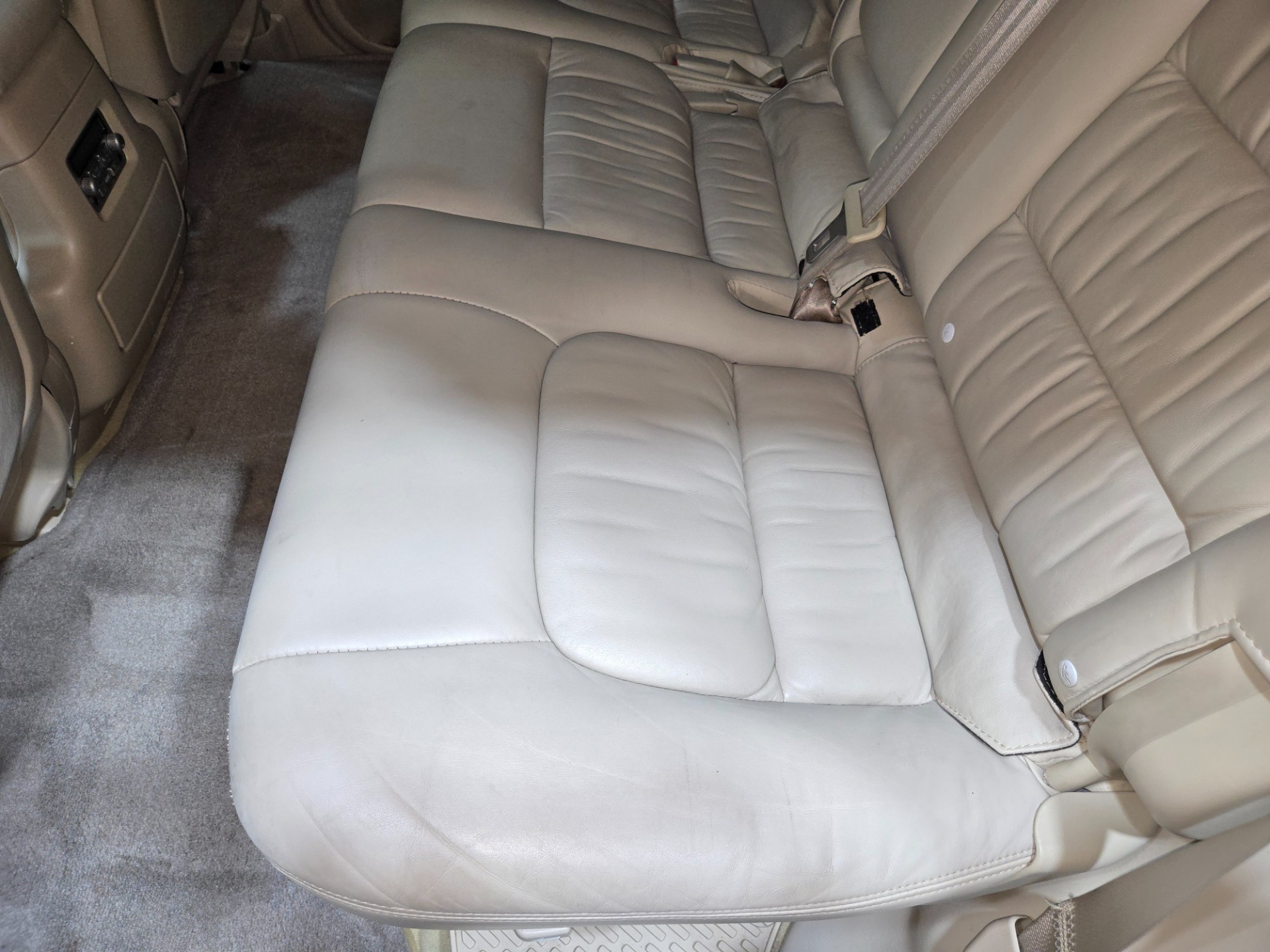 2006 Lexus LX 470 102