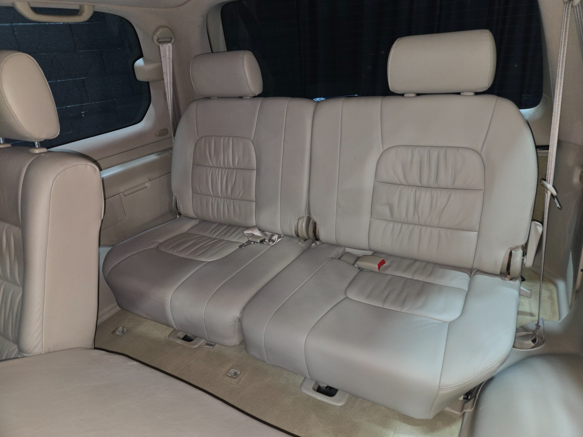 2006 Lexus LX 470 104