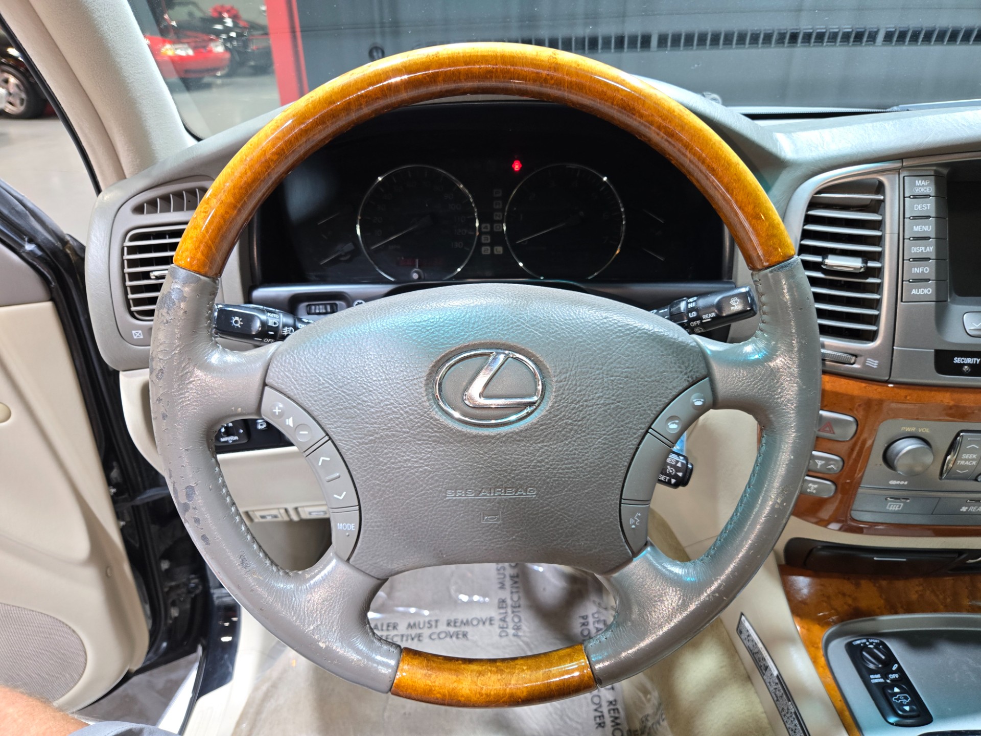 2006 Lexus LX 470 111