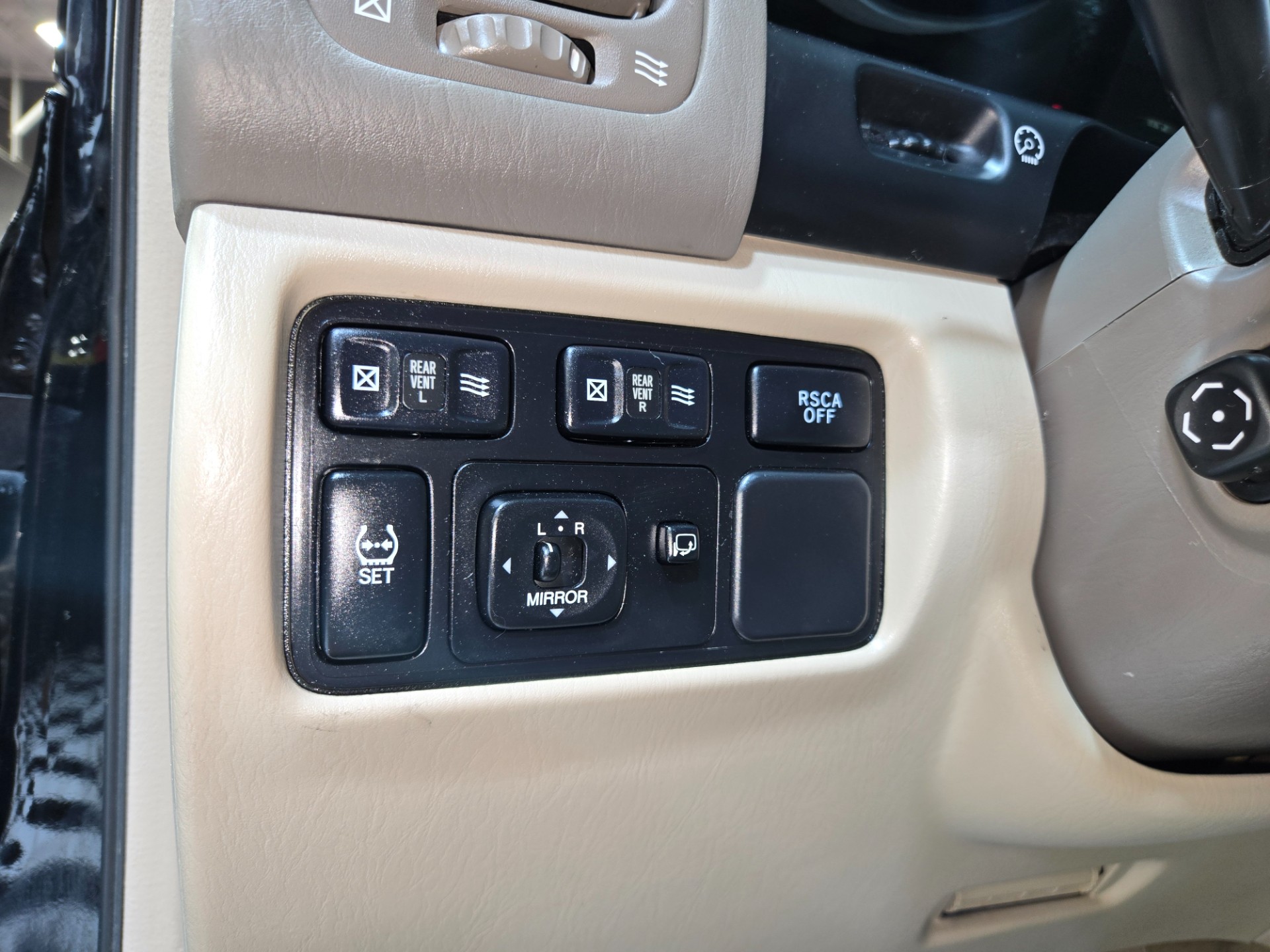 2006 Lexus LX 470 112