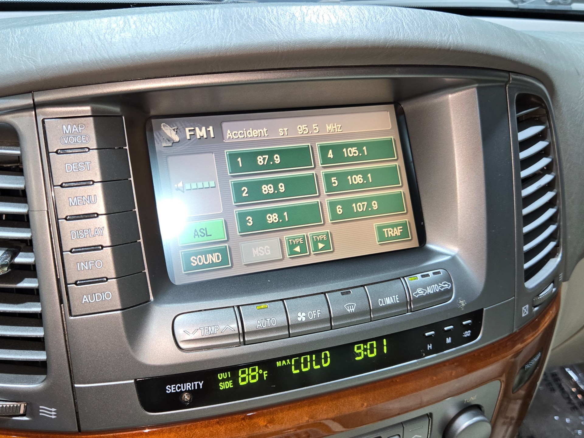 2006 Lexus LX 470 123