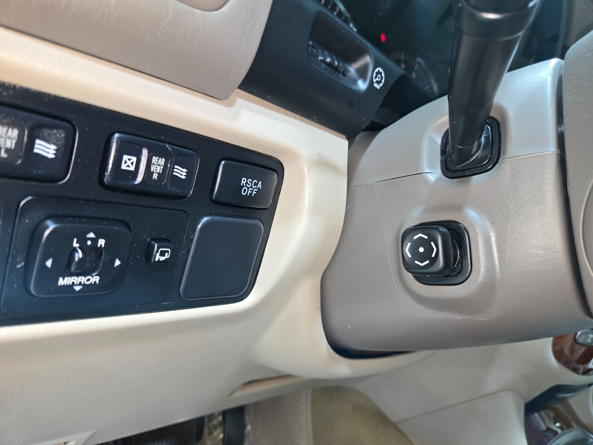 2006 Lexus LX 470 125