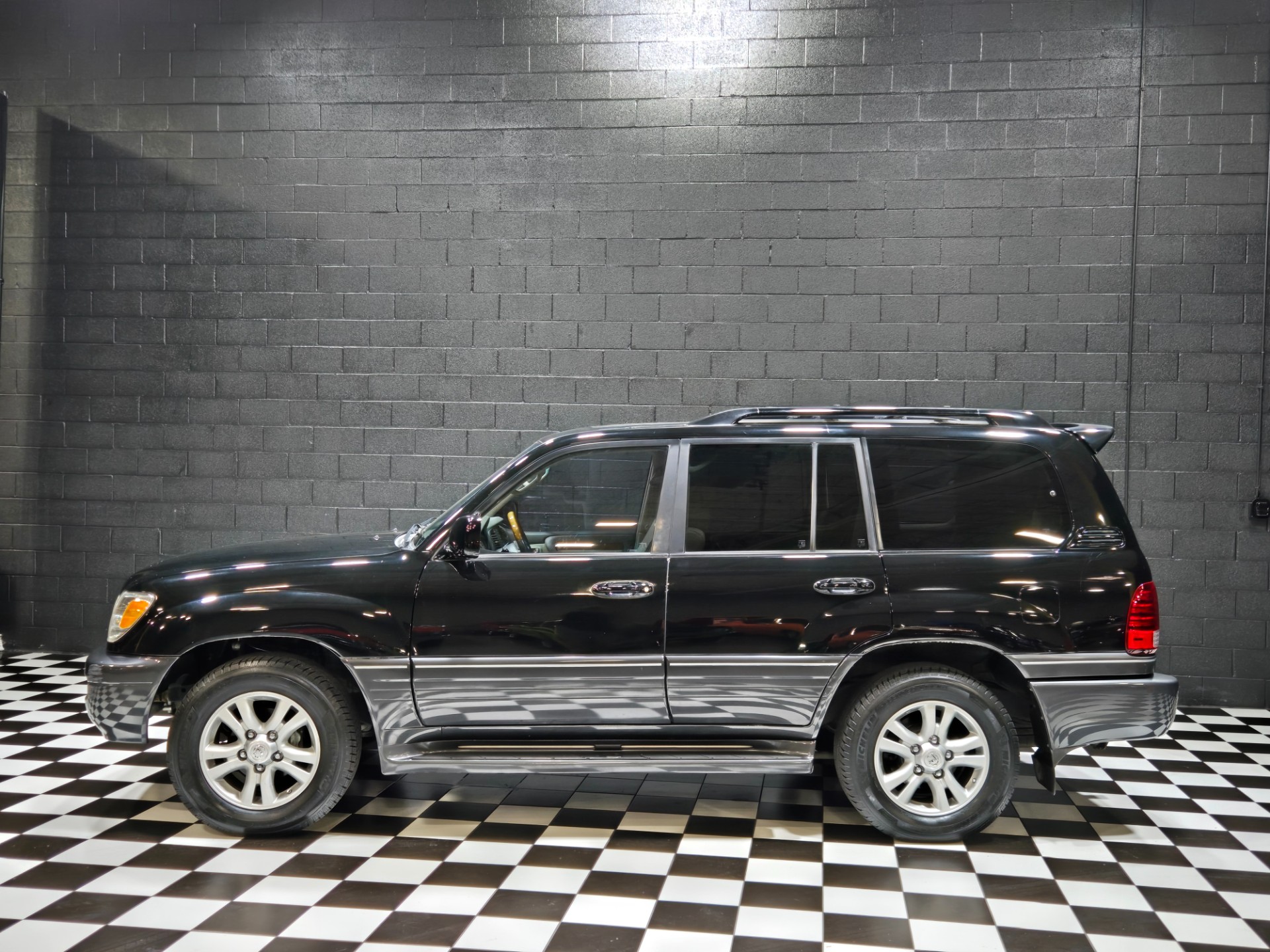 2006 Lexus LX 470 4