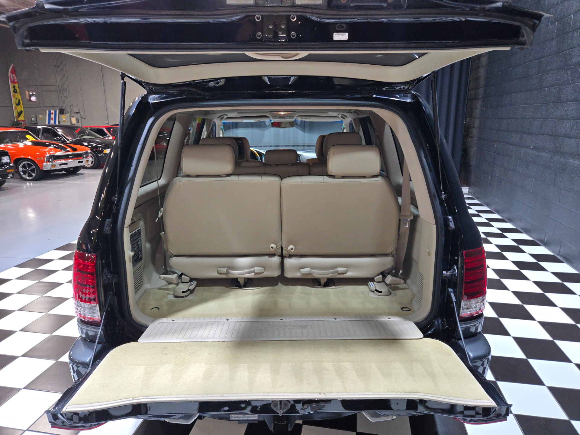 2006 Lexus LX 470 60
