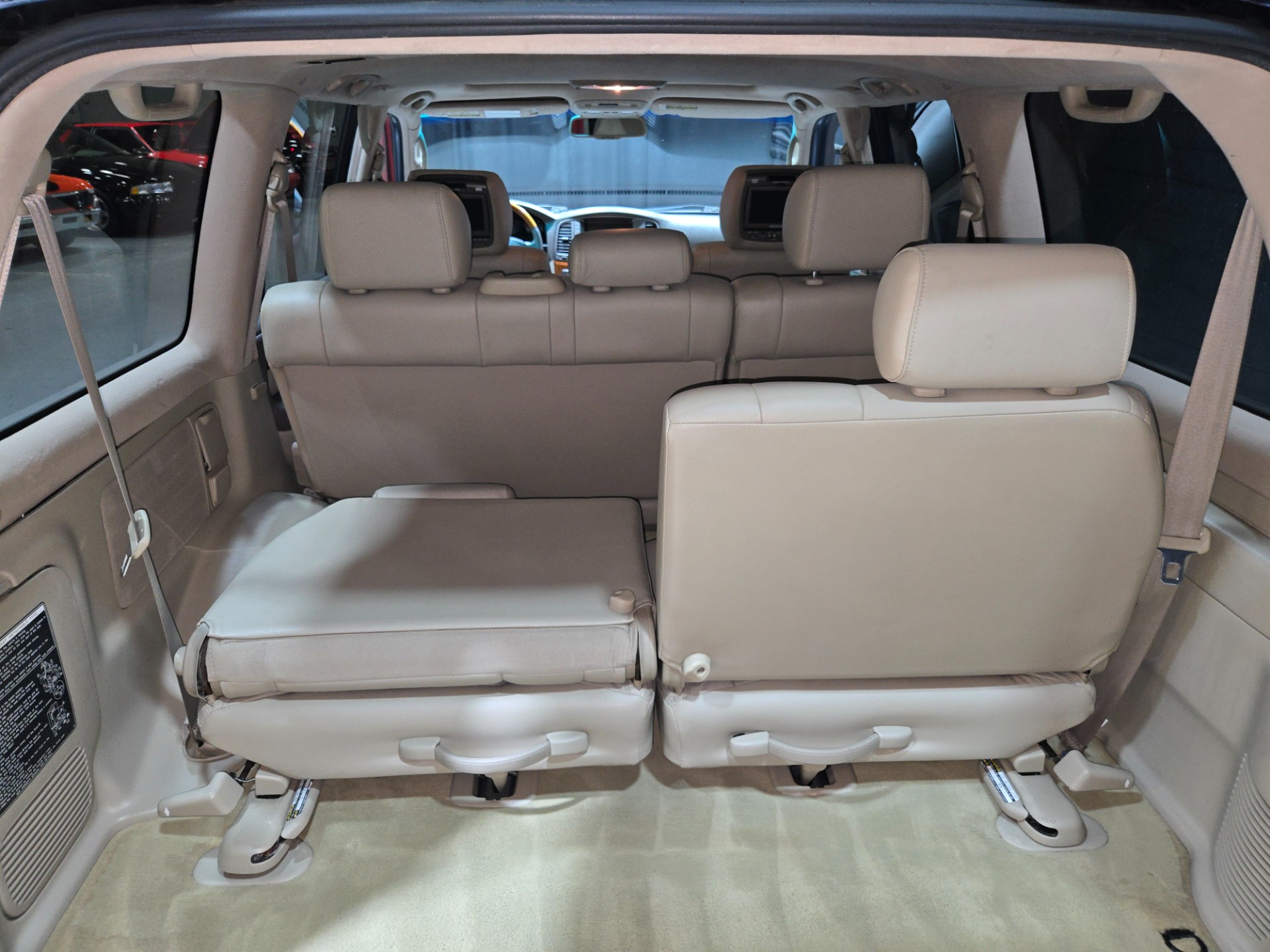 2006 Lexus LX 470 65
